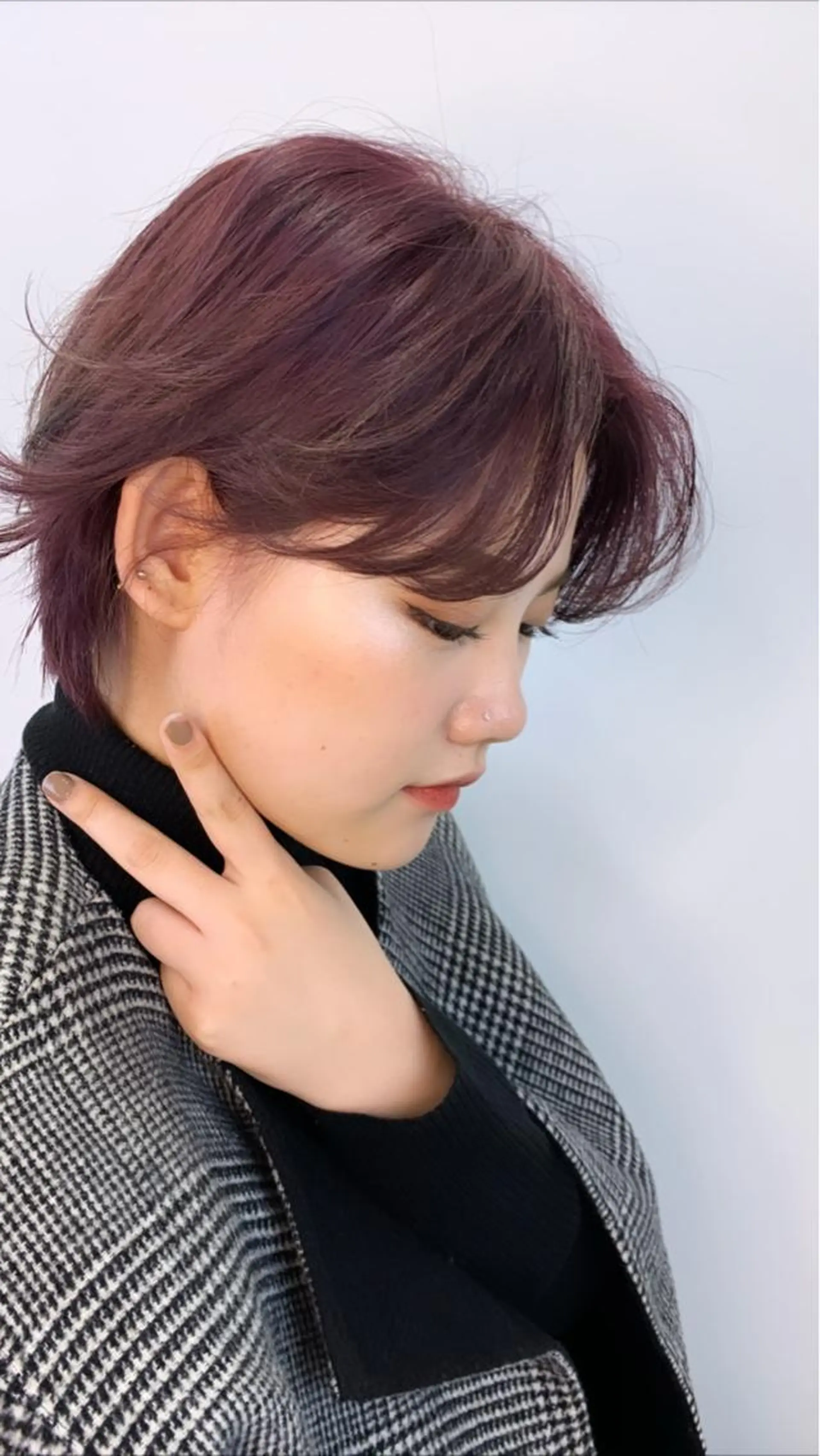 ショート カラー ハンサムショート ハイトーンカラー ラベンダーカラー ショートヘア カット ヘアカラー トリートメント 豊浦 翔太のヘアスタイル