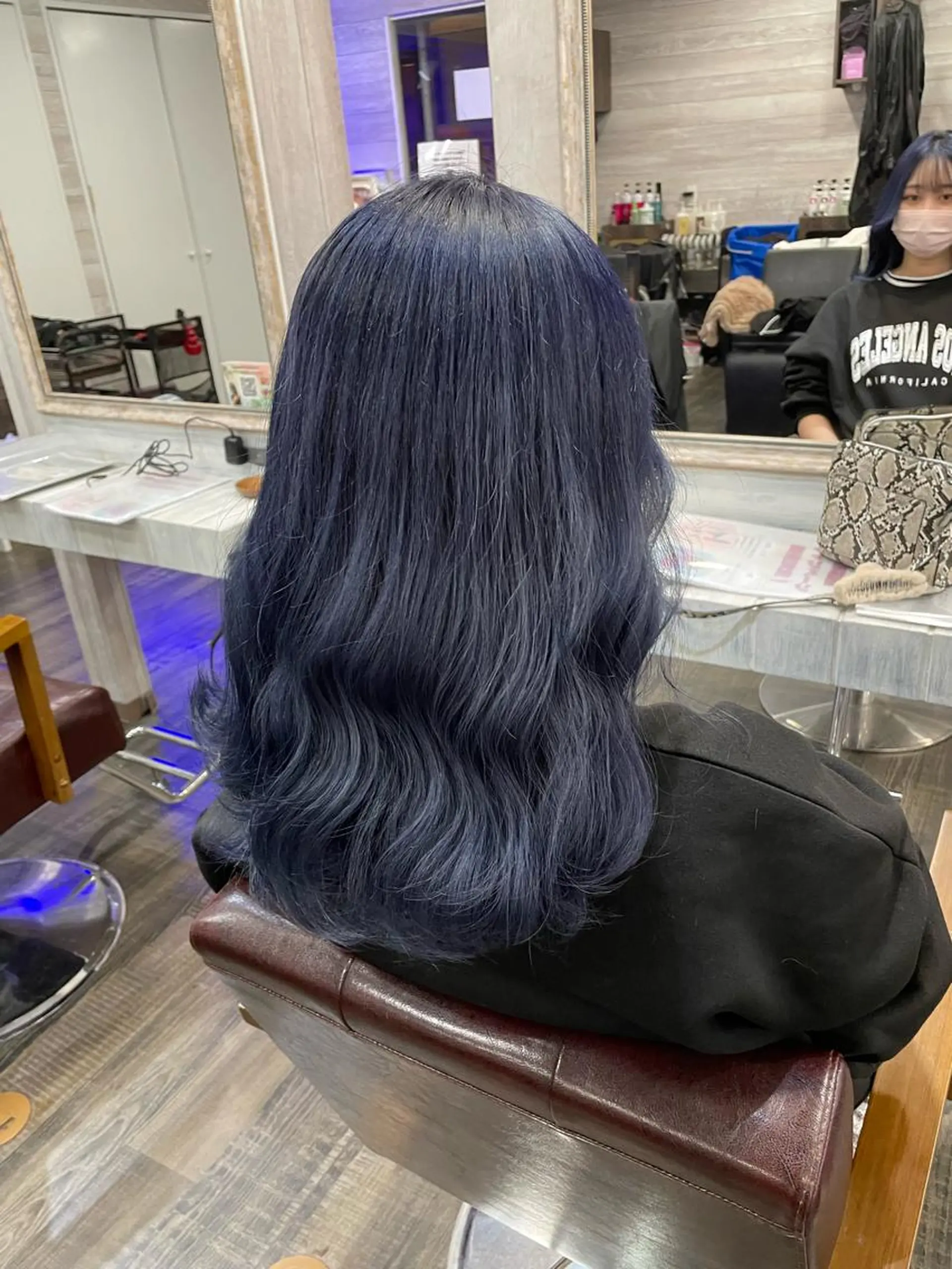 ミディアム ヘアカラー トリートメント LOCO Ko-kiのヘアスタイル