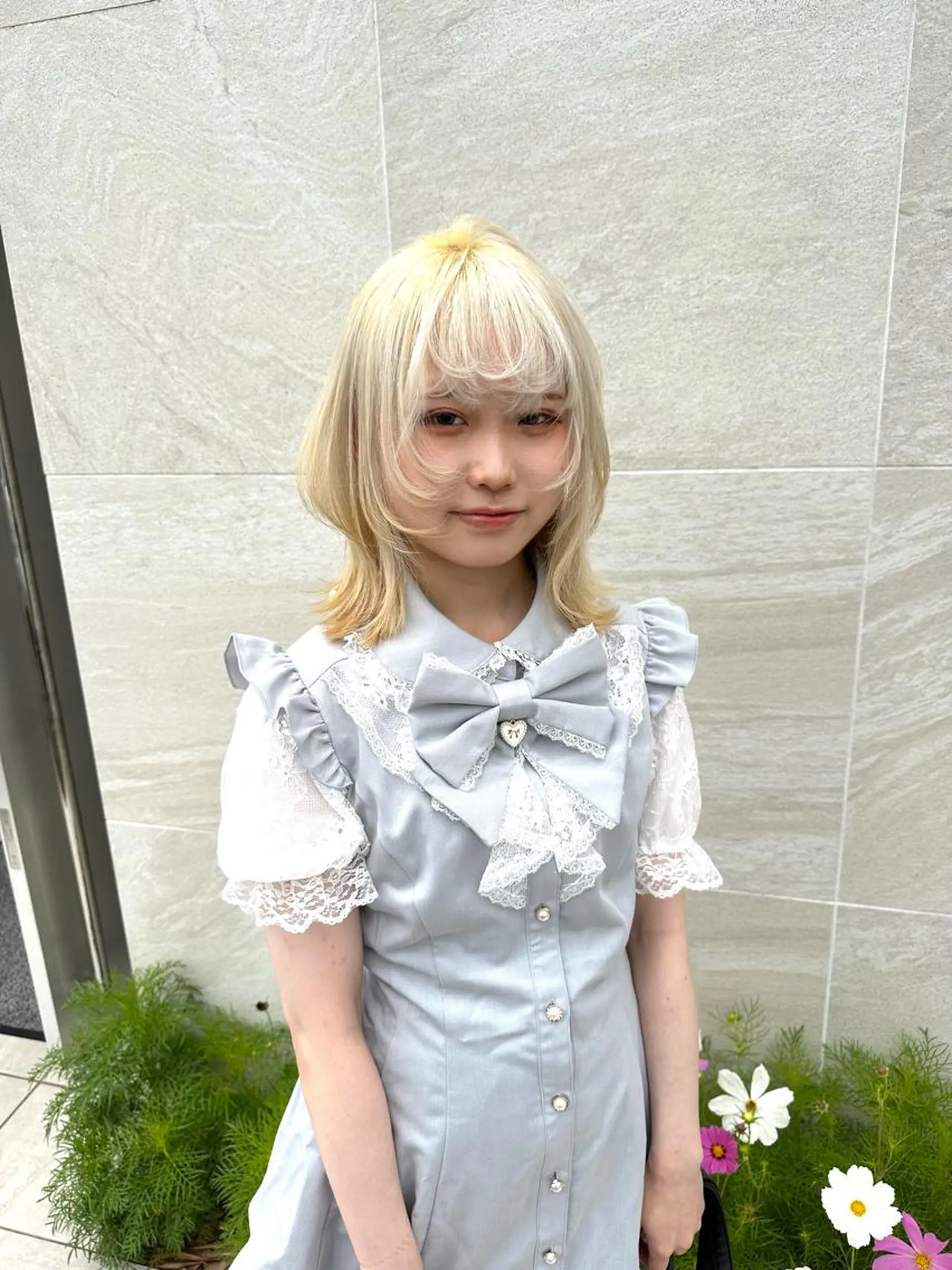 ミディアム カラー ブリーチ ブロンド 中川 茜里のヘアスタイル