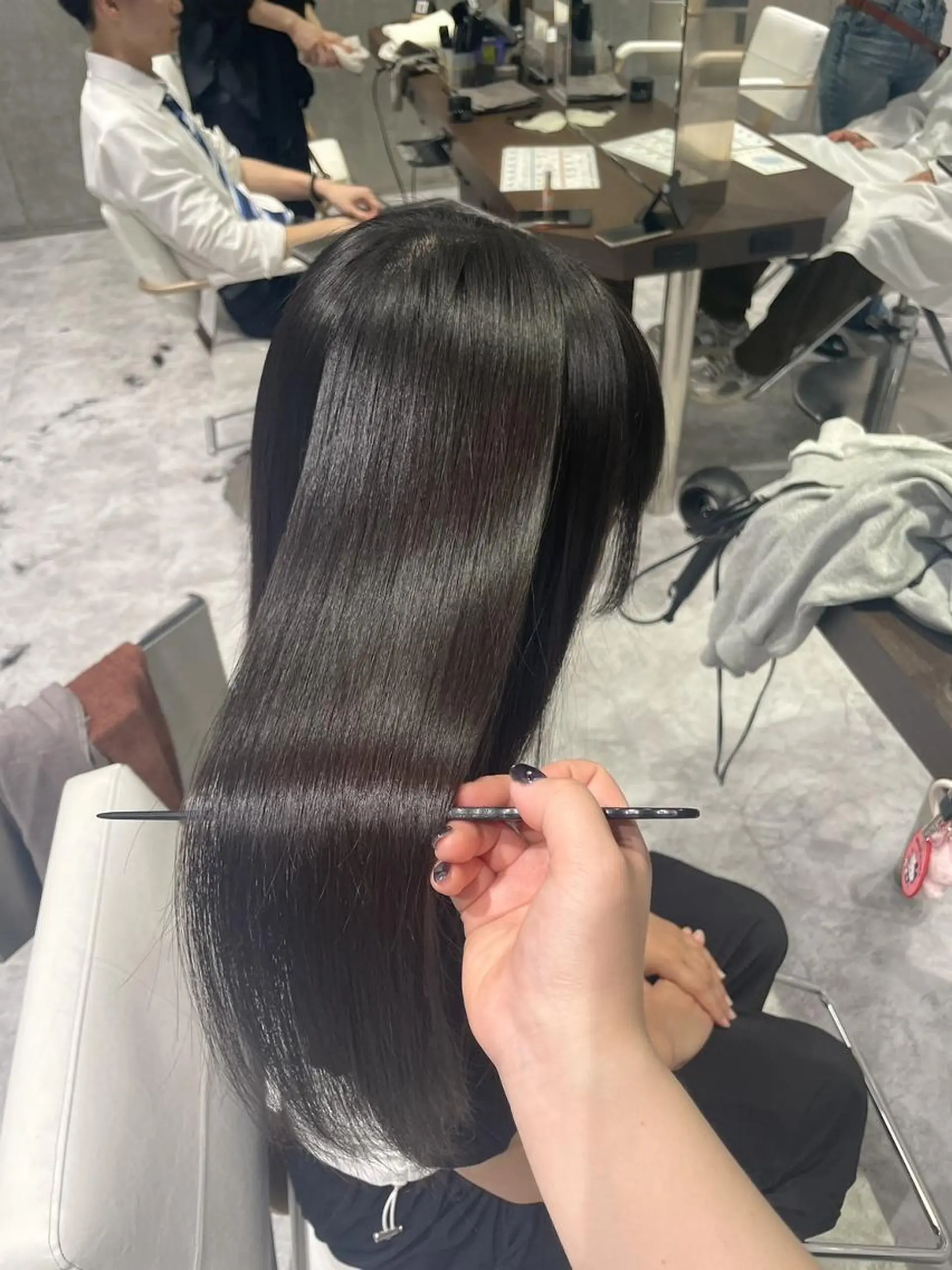 ロング 縮毛矯正 カット 縮毛矯正 縮毛矯正特化🩰 竹口はるかのヘアスタイル