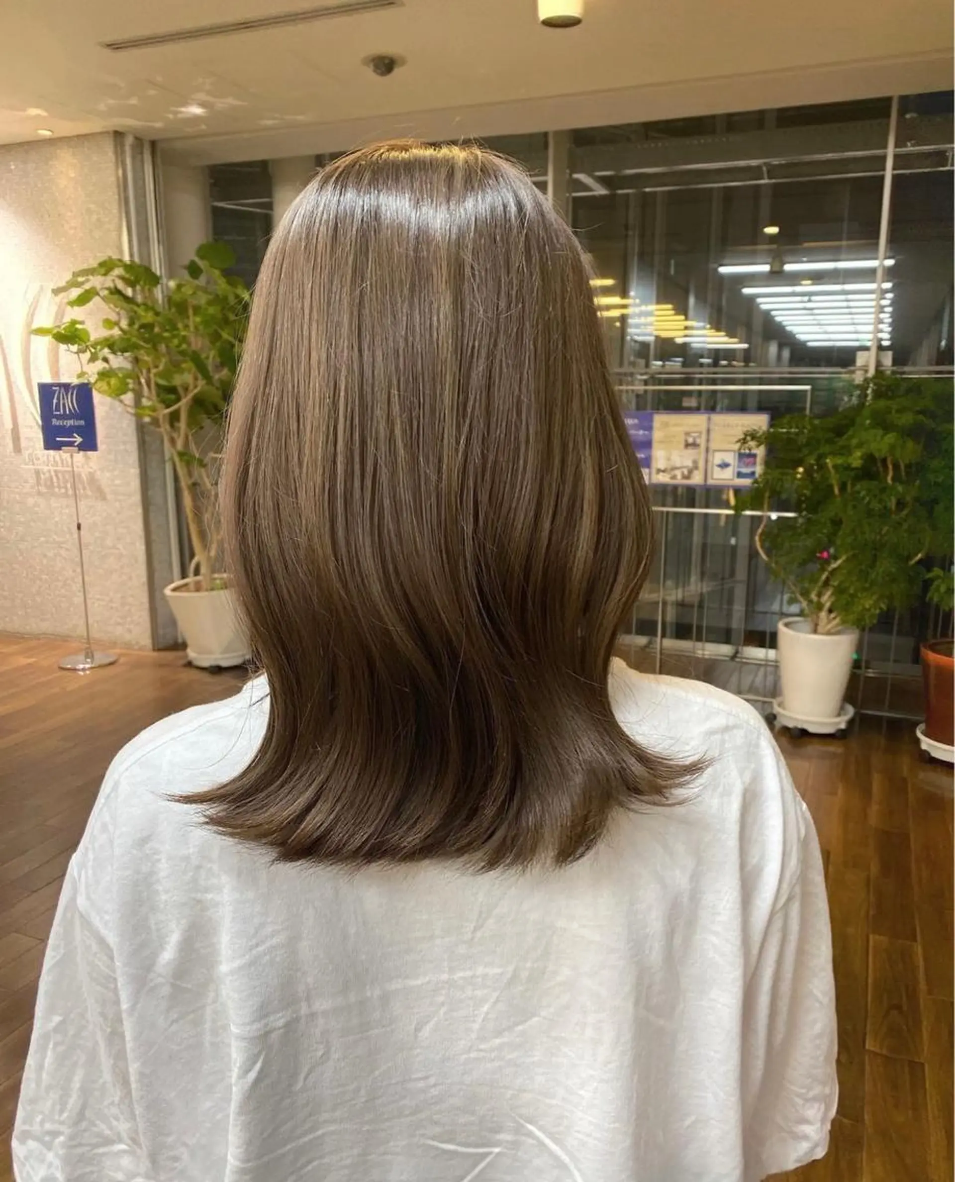 ミディアム カラー ベージュカラー ✨Riria✨ ブリーチなしカラーのヘアスタイル