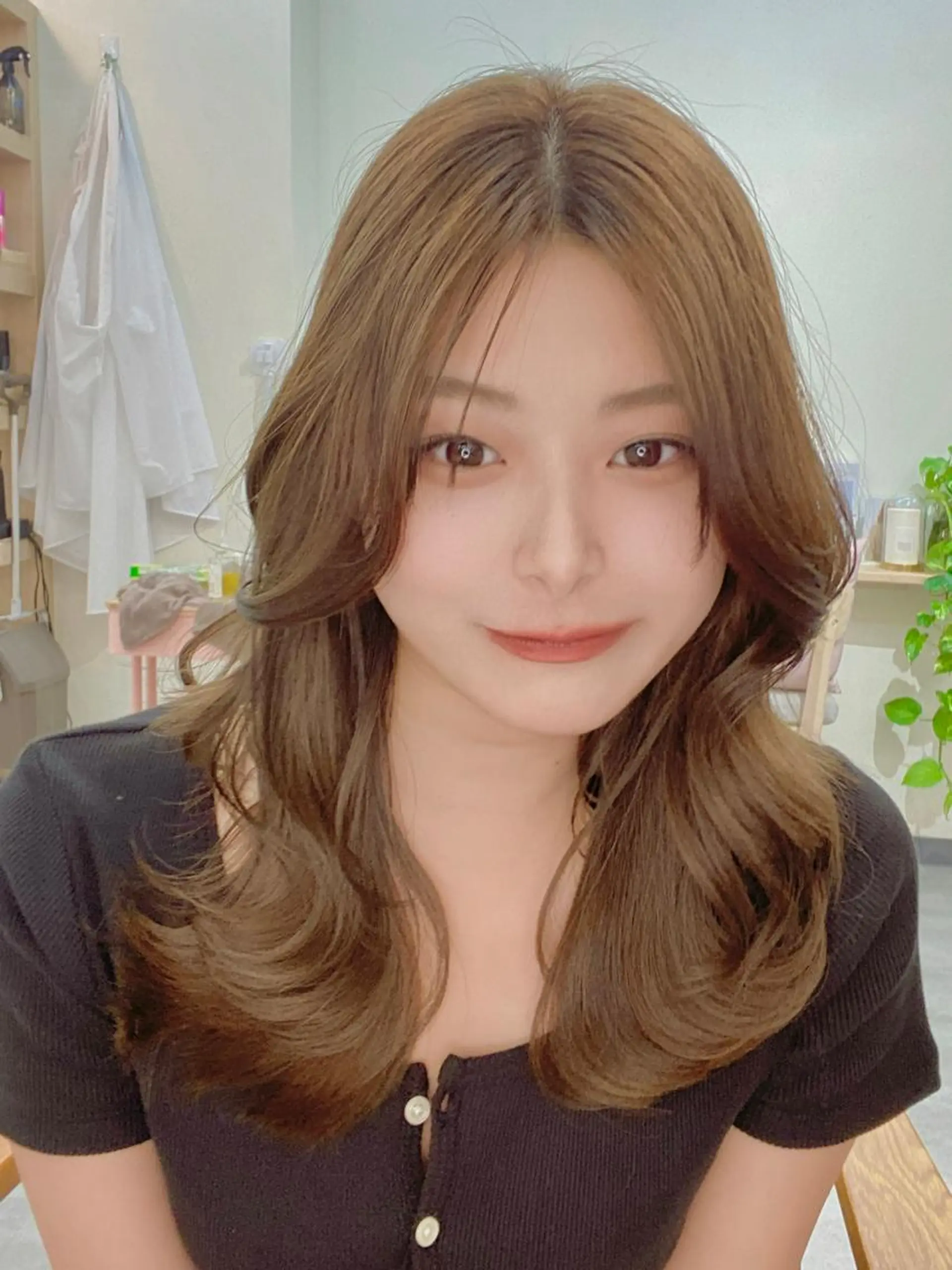 セミロング カラー ベージュカラー ヘアカラー トリートメント ヘアセット 💘カラー特化美容師 尾崎拓己のヘアスタイル