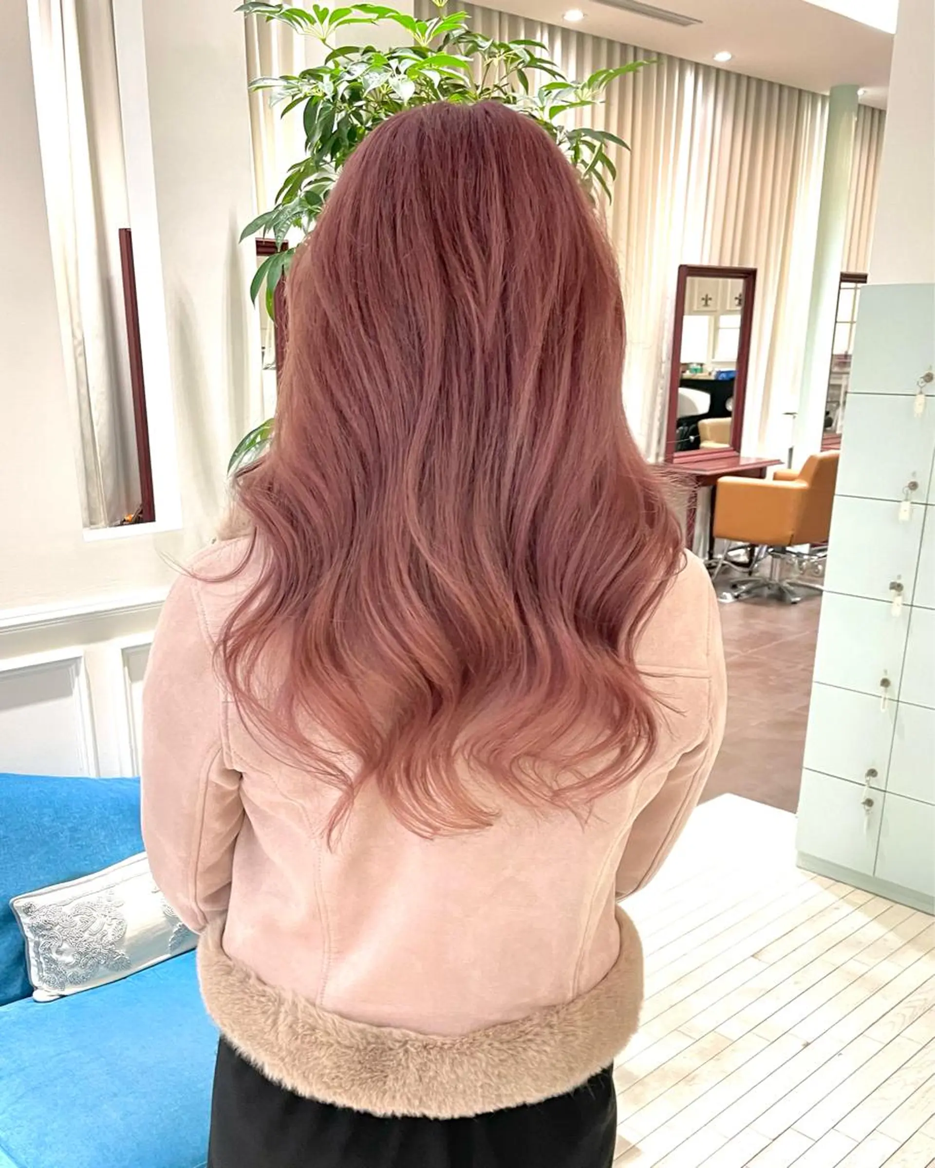 ロング カラー ヘアアレンジ ヘアカラー トリートメント ヘッドスパ ヘアセット 🌈インナーカラー ‘ショウマ’🌈のヘアスタイル