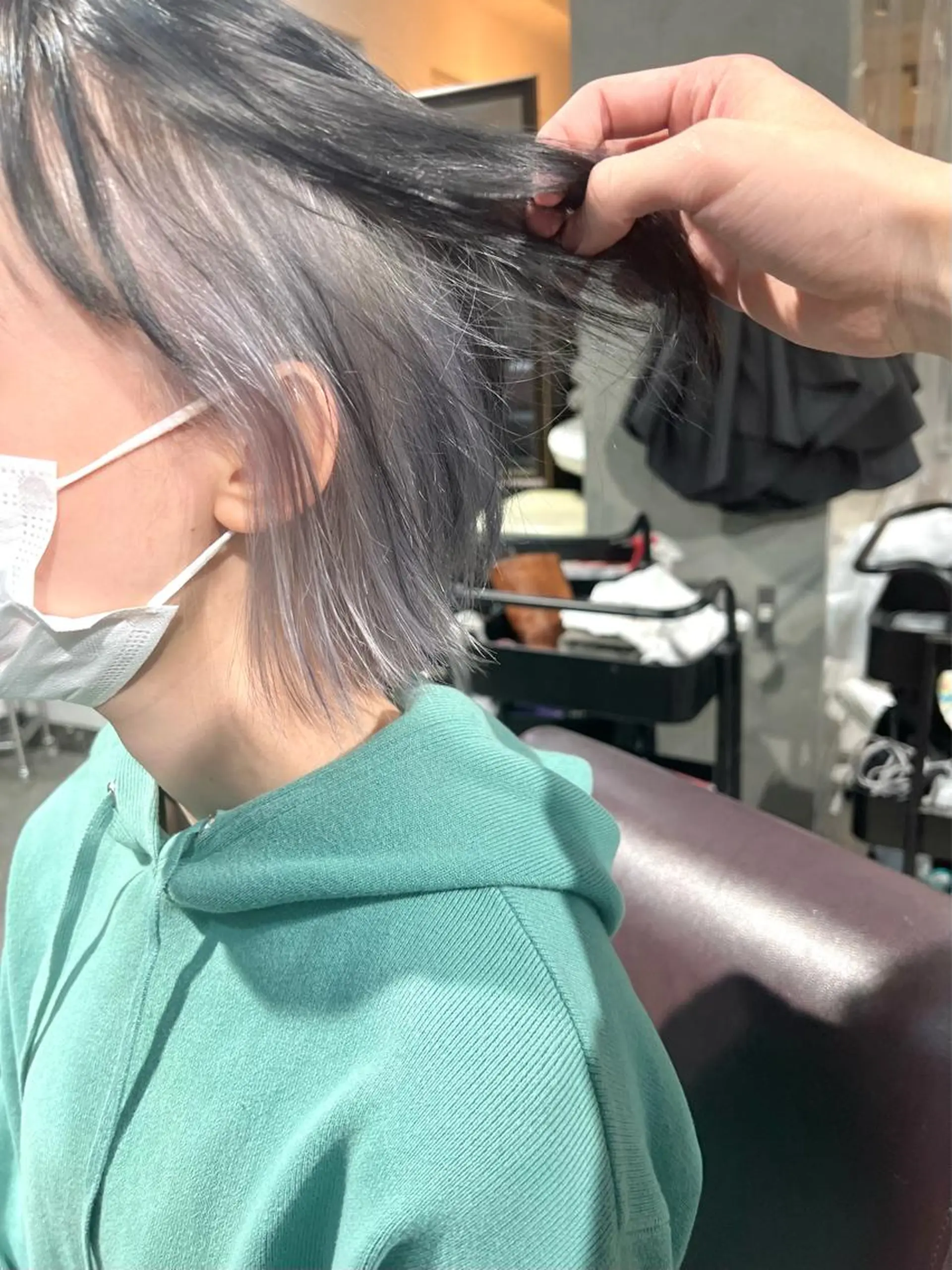 ミディアム カラー ヘアアレンジ ネイル ヘアカラー トリートメント ヘッドスパ ヘアセット 🌈インナーカラー ‘ショウマ’🌈のヘアスタイル
