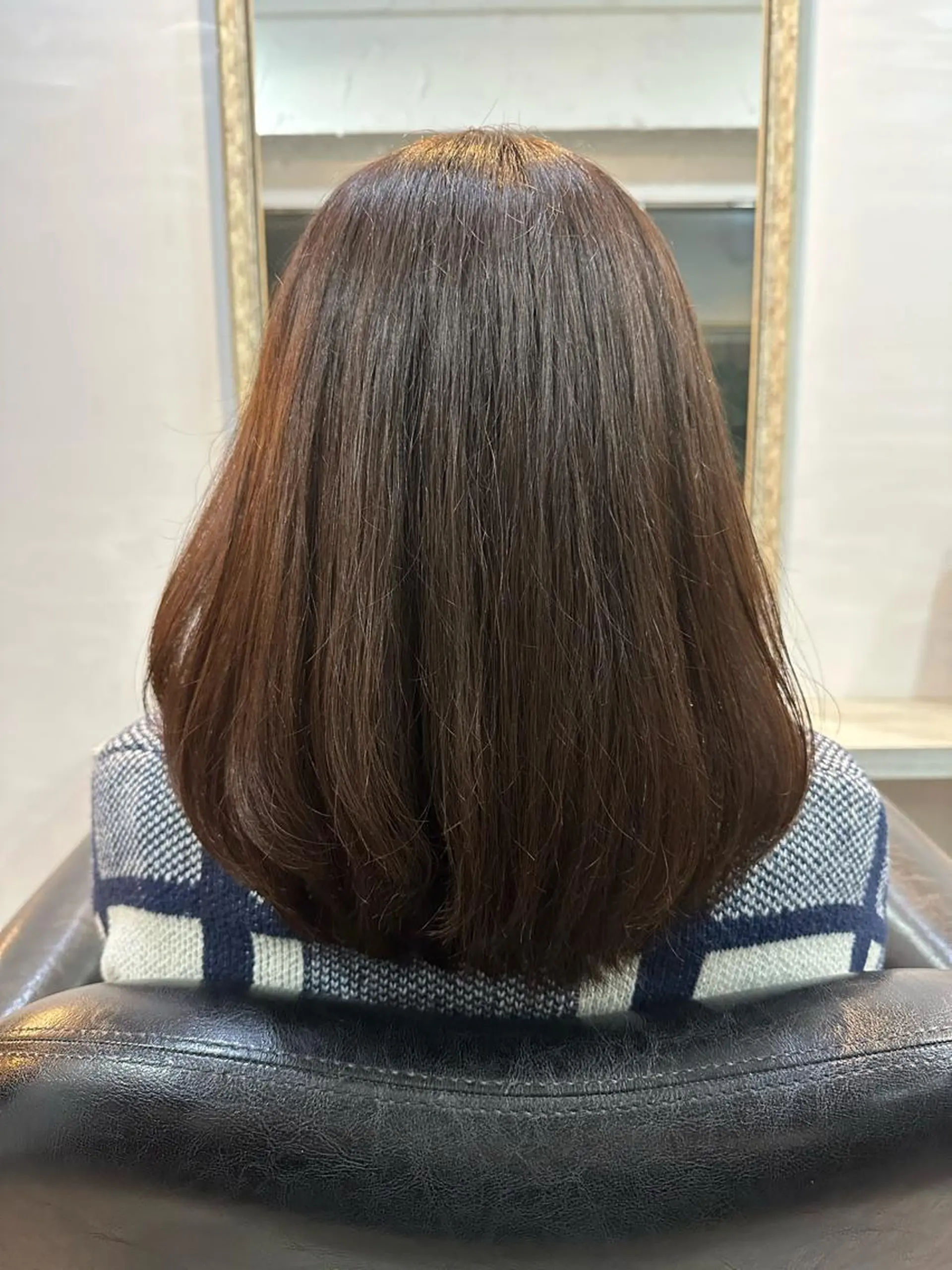 ミディアム カラー カット ヘアカラー トリートメント 庭山 理沙のヘアスタイル