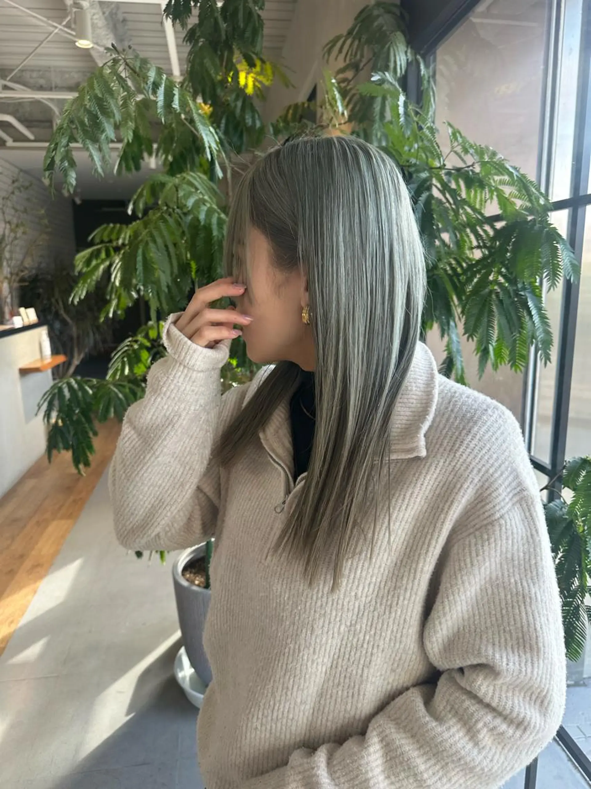 カラー souvenir所属・アカリ /カットモデル募集のヘアスタイル