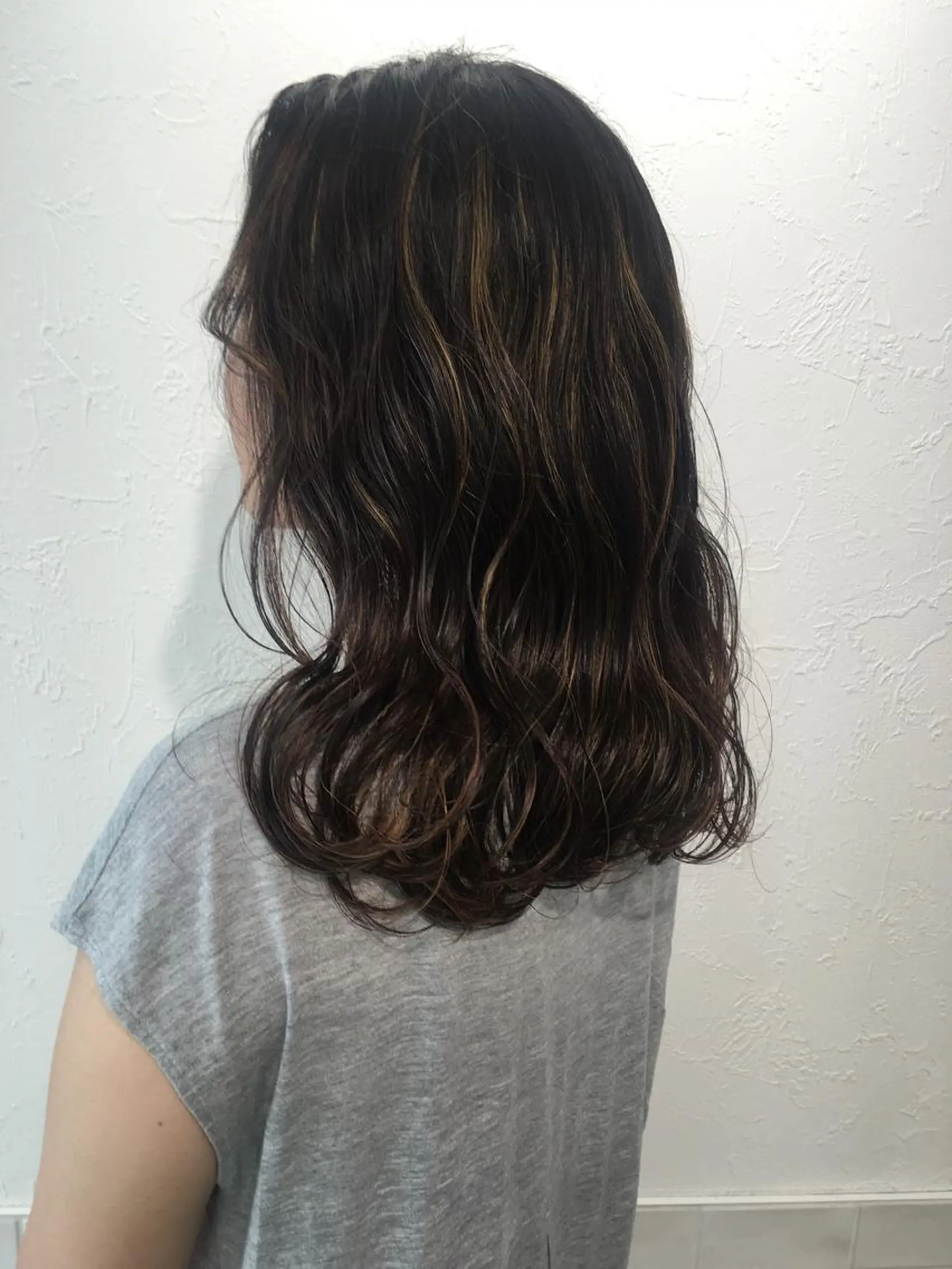 セミロング カラー ハイライトカラー ハイライト ヘアカラー 2nd所属・🤍2nd🤍田所 美希のヘアスタイル