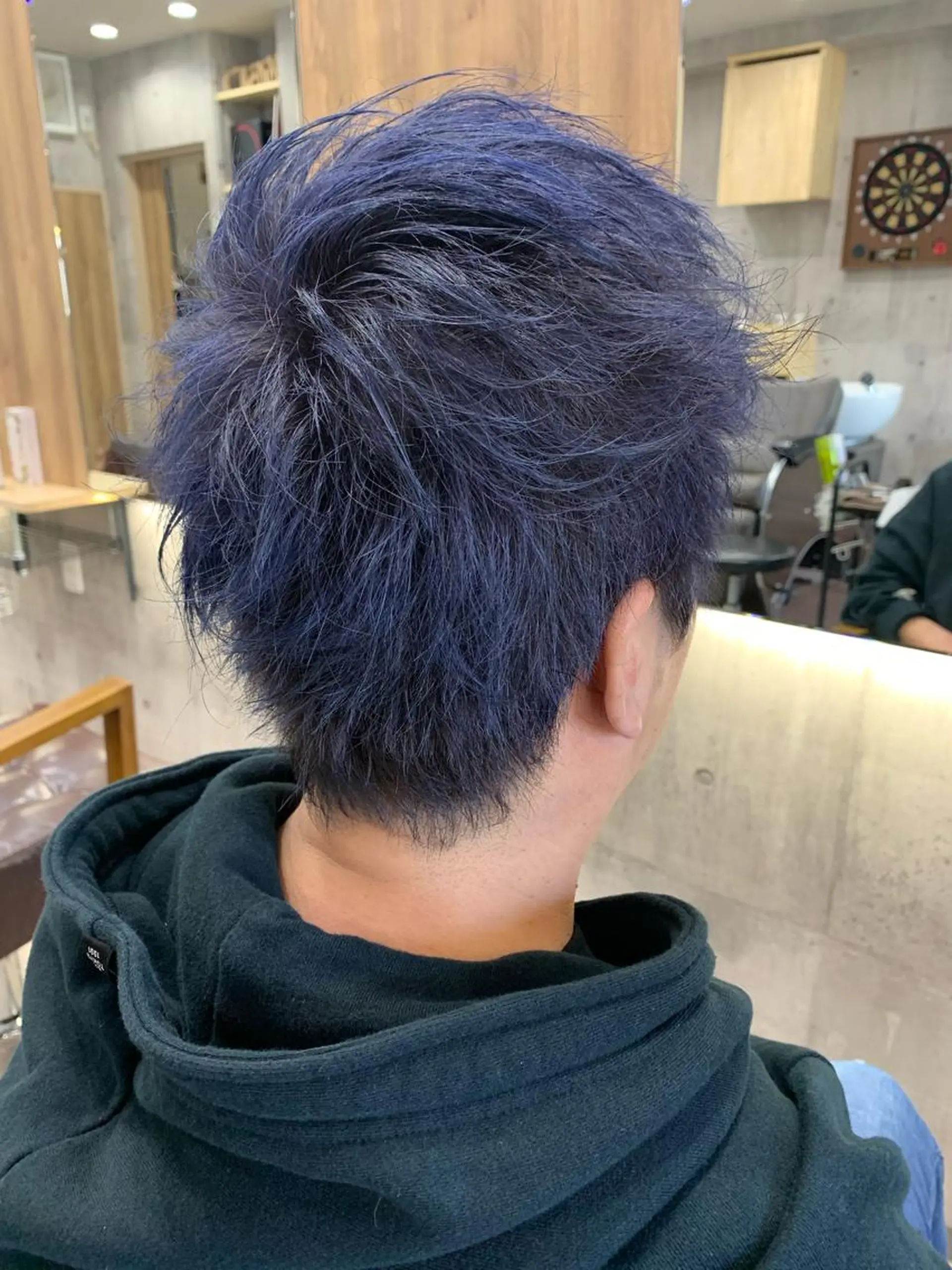 ショート カラー バレイヤージュ ブリーチ ブルーカラー ケアブリーチ ダブルカラー ヘアカラー memento 斎藤大覚のヘアスタイル