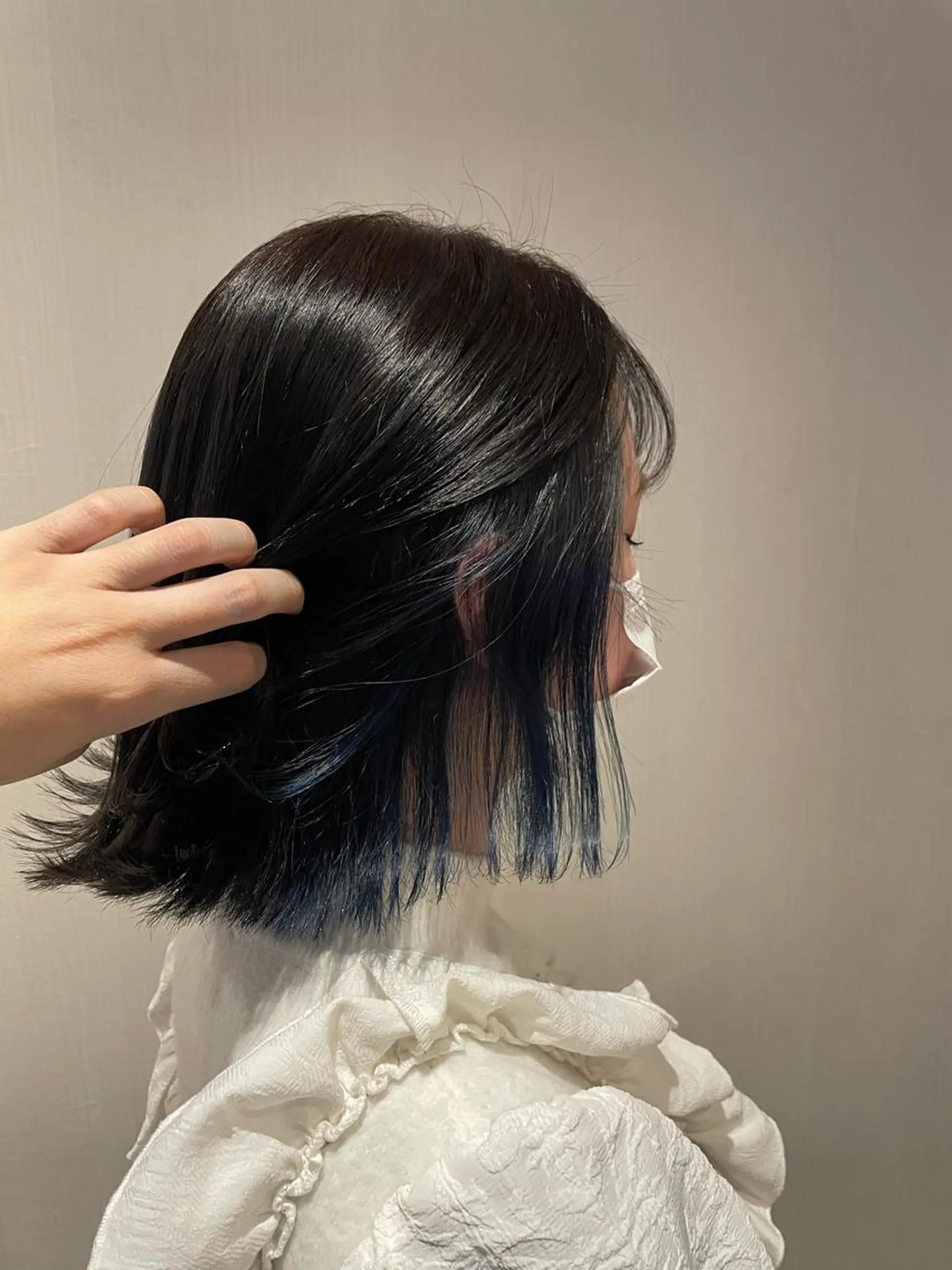 ショート カラー ブリーチ ブルーカラー インナーカラー 顔周りカット ナチュラル🧡可愛い MINAMIのヘアスタイル