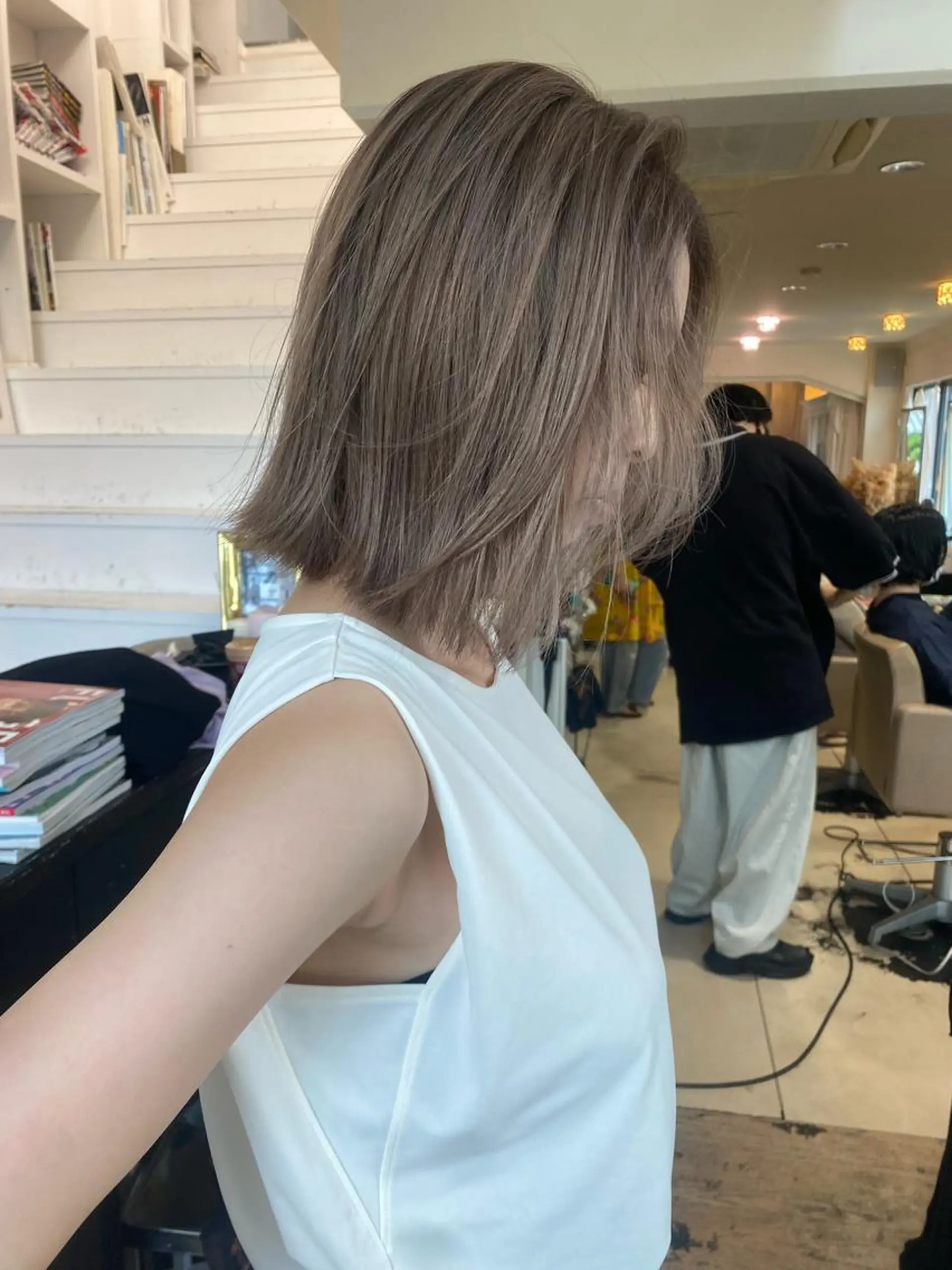 ショート カラー ヘアカラー 鈴木 漱一郎のヘアスタイル