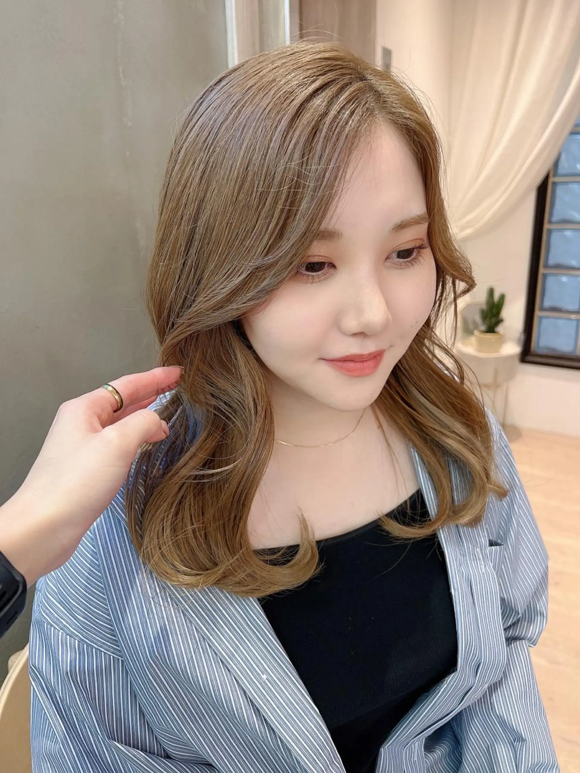 ミディアム カット ヘアカラー トリートメント 🌷韓国レイヤー/艶 カラー🇰🇷amiのヘアスタイル