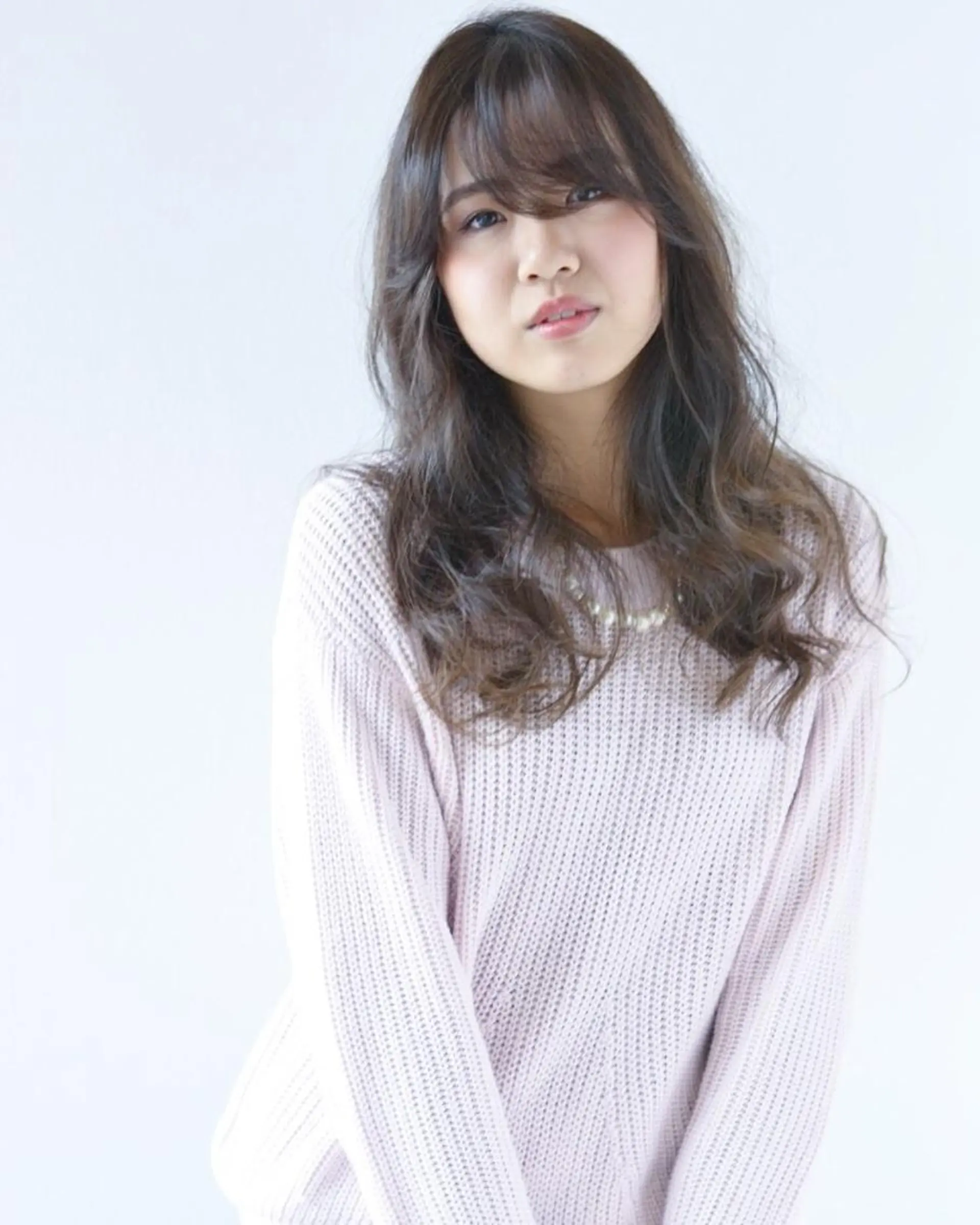 セミロング うざバング KIZU 髪質改善 オカルト怪談のヘアスタイル
