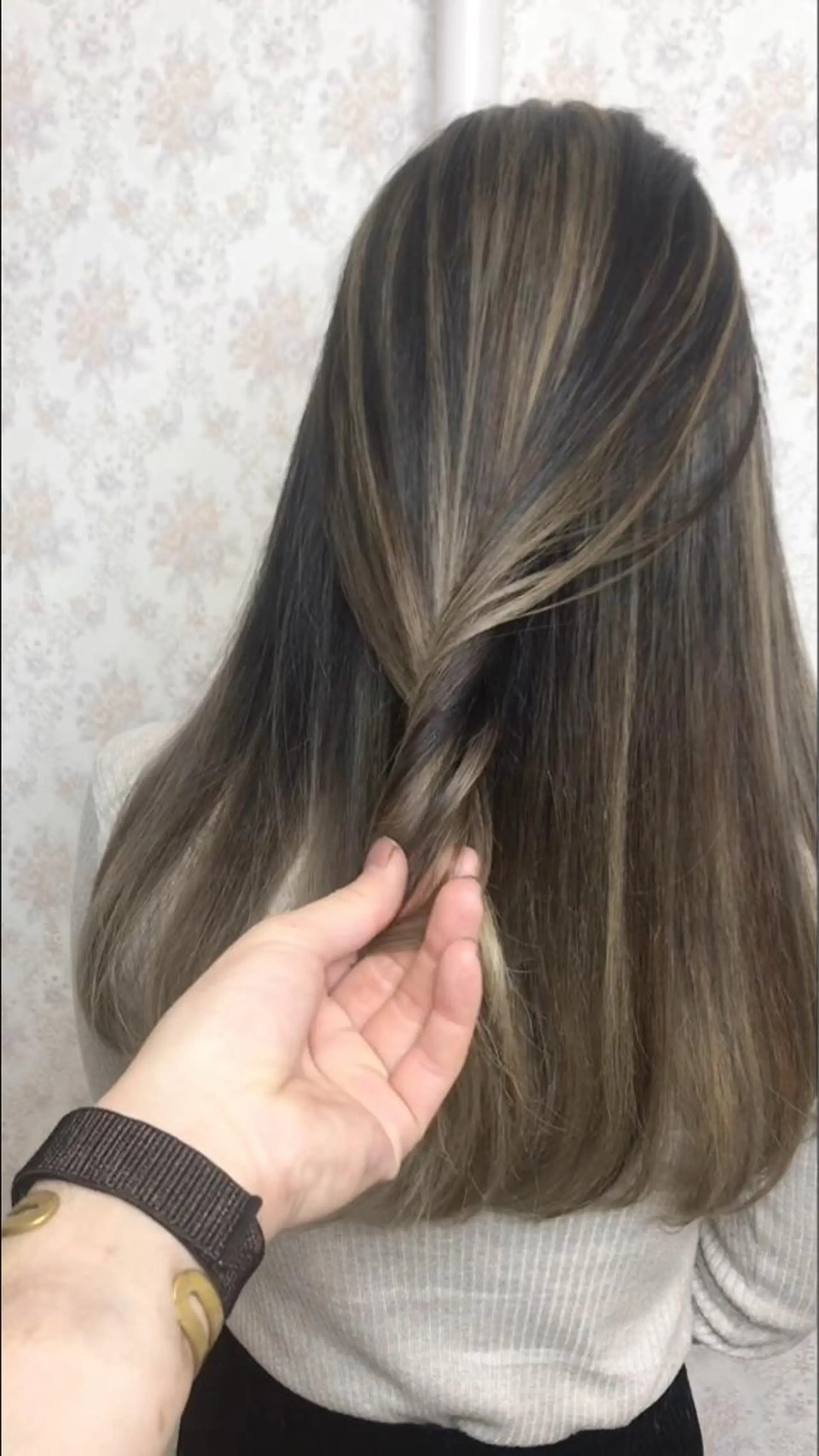 ロング カット ヘアカラー トリートメント en Siena所属・en Siena エンシエナのヘアスタイル