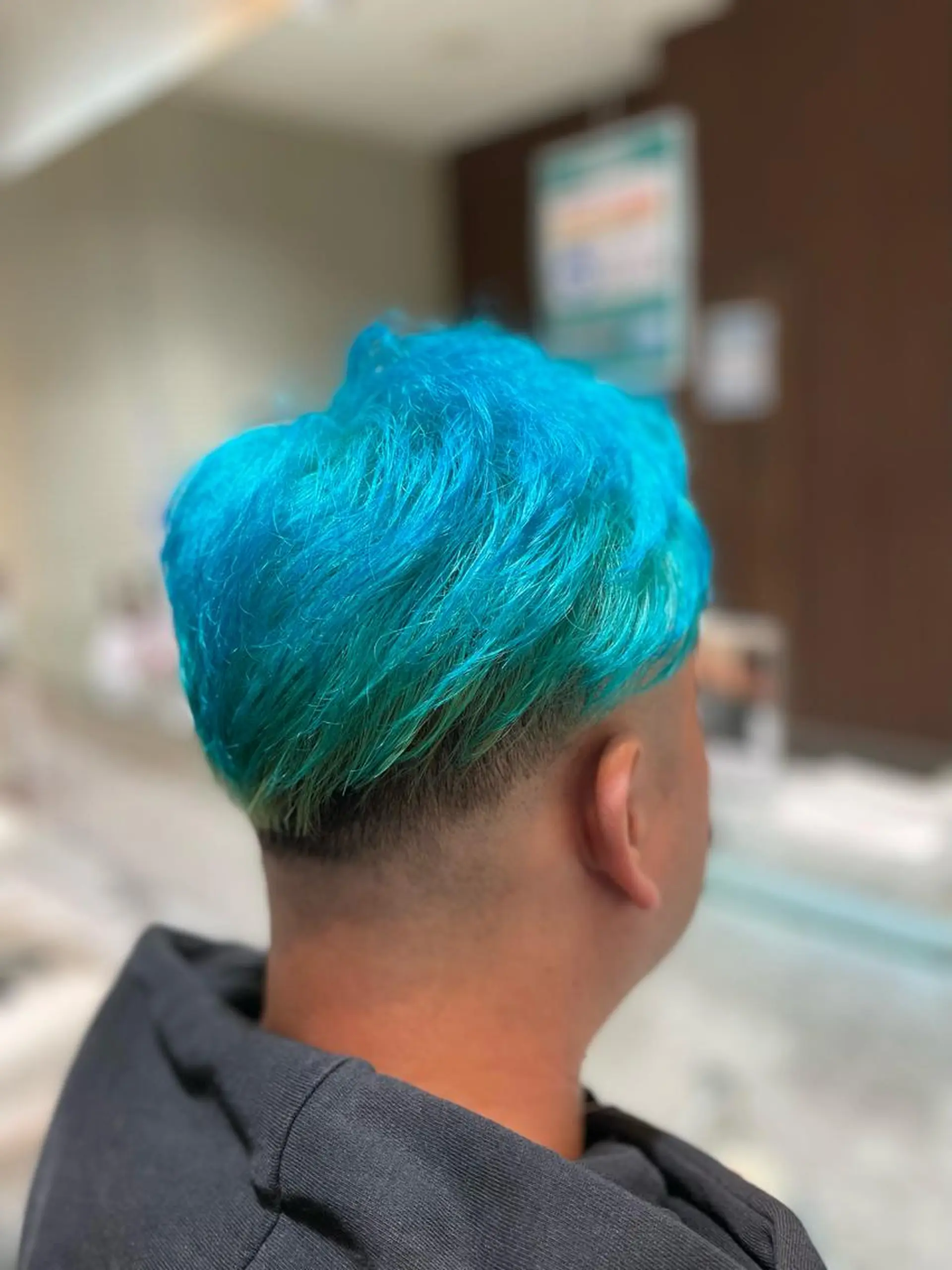 ショート カラー メンズ ブルーカラー AGU hair vigor 三条店所属・AGU 三条店 林　雄のヘアスタイル