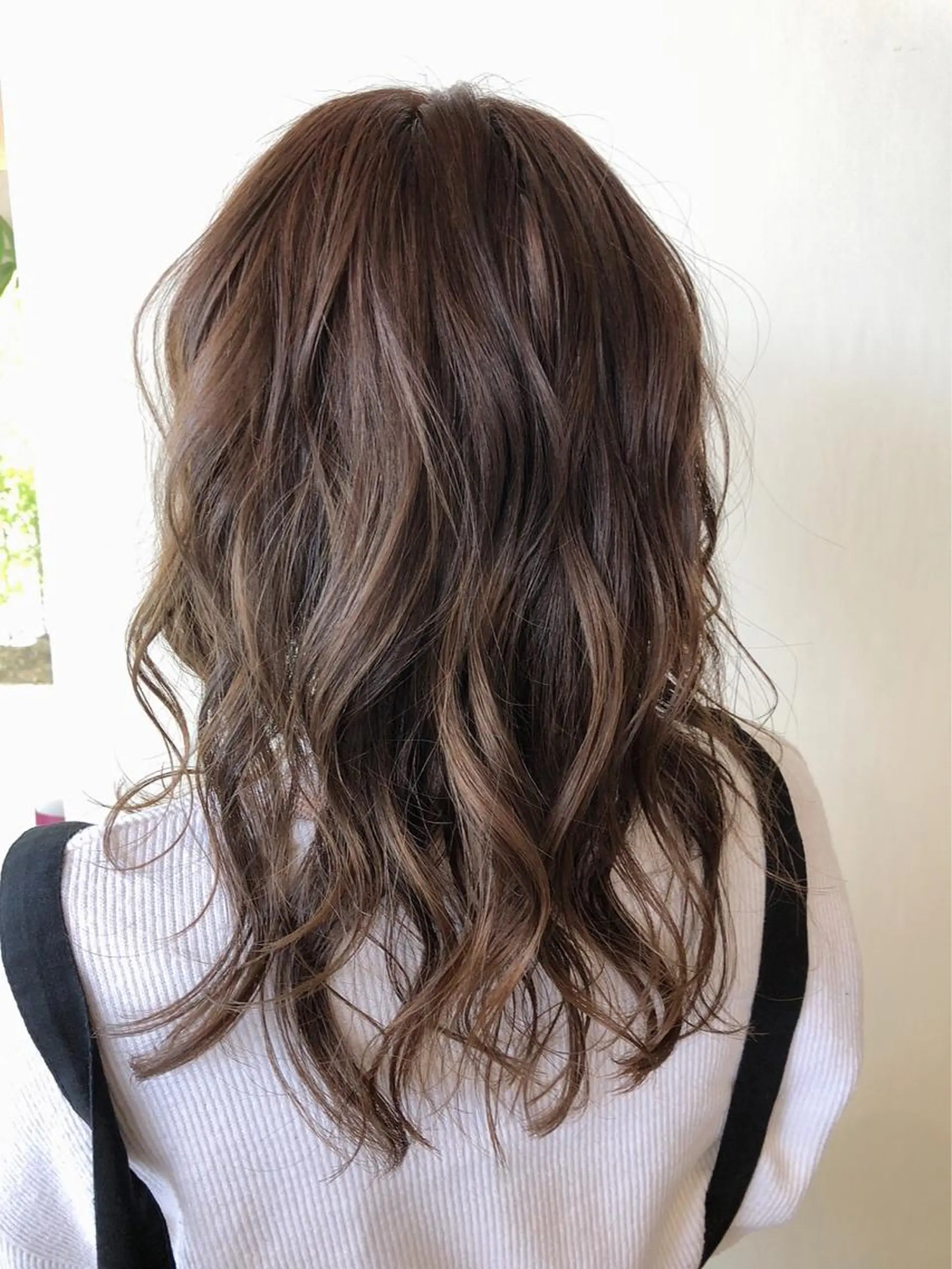 カラー AZ HAIR所属・横山 晃隆のヘアスタイル