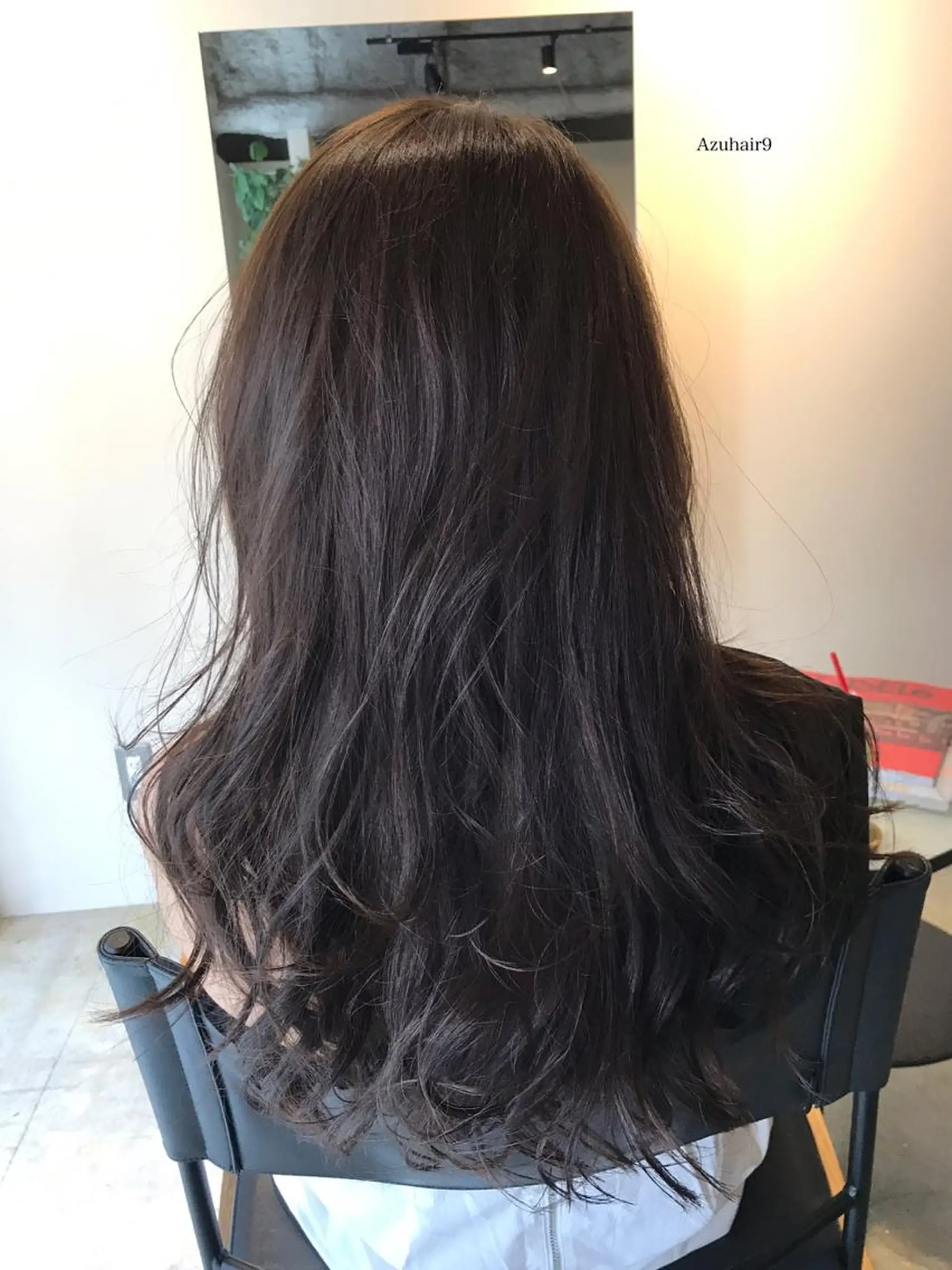 ロング カラー アッシュ グレージュ R HAIR SALON所属・RHAIRSALON 西山梓のヘアスタイル