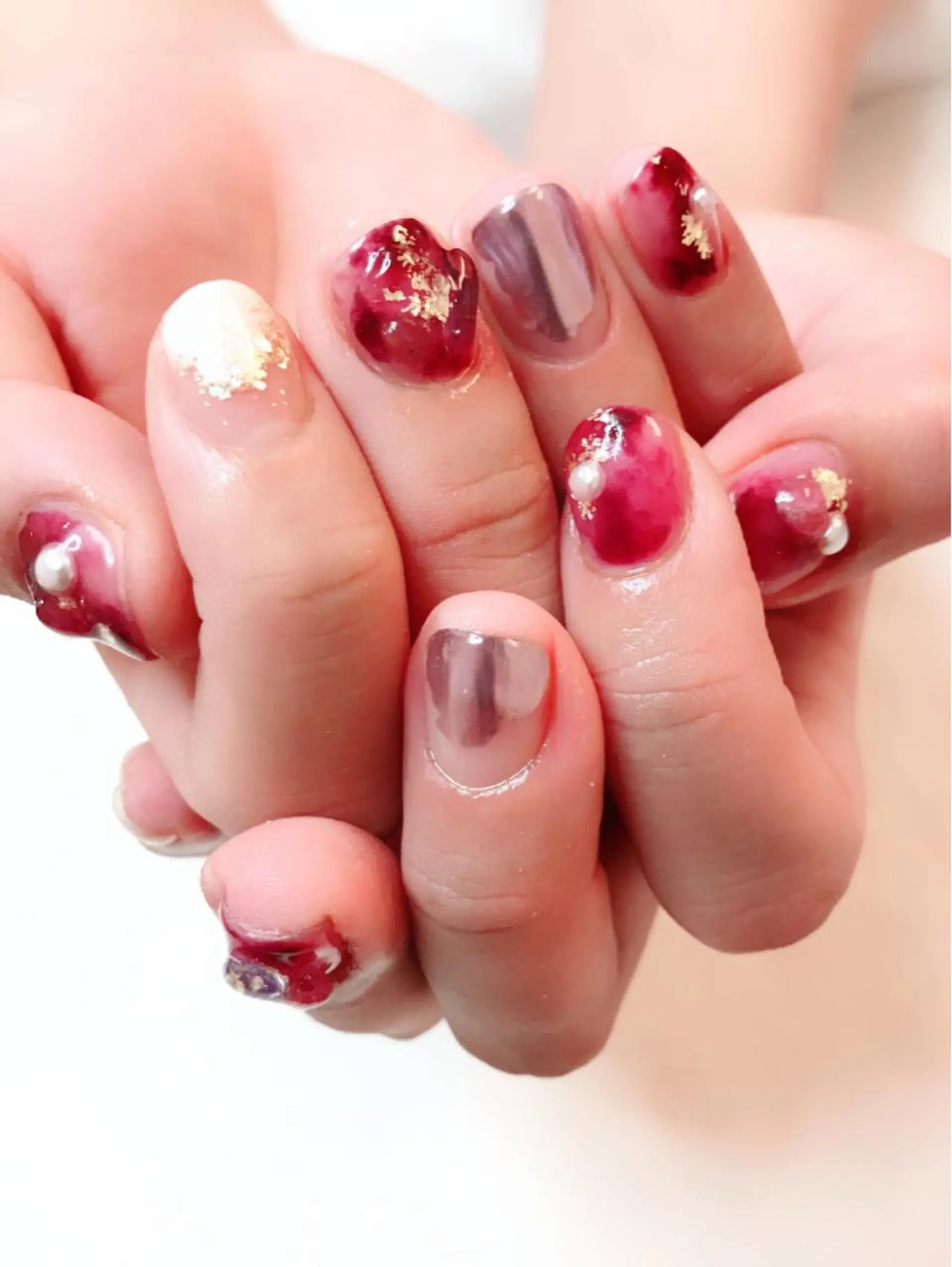 セミロング カラー パーマ ヘアアレンジ ネイル マツエク・マツパ カシス ニュアンスネイル ニュアンスパーマ Sunny side nailのネイルデザイン