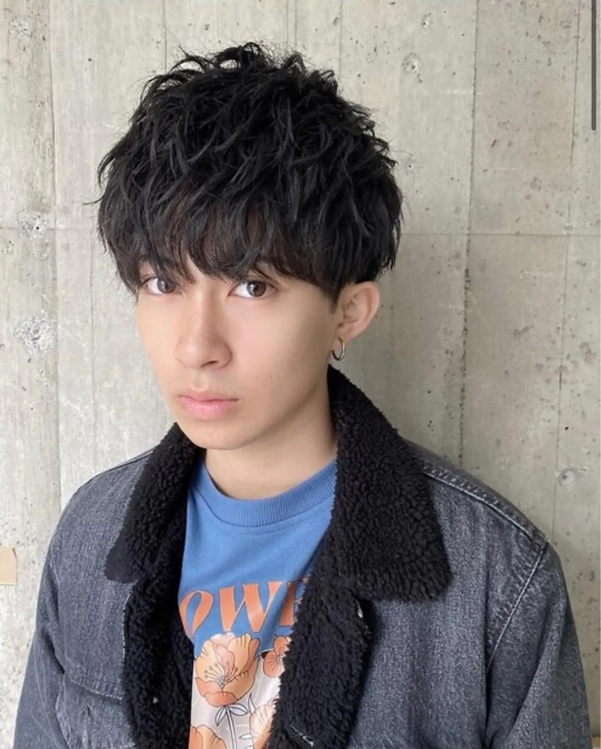 メンズ センターパート フェードカット メンズハイライト メンズメッシュ マッシュ 大人メンズパーマ メンズ特化 萱原大幹のヘアスタイル