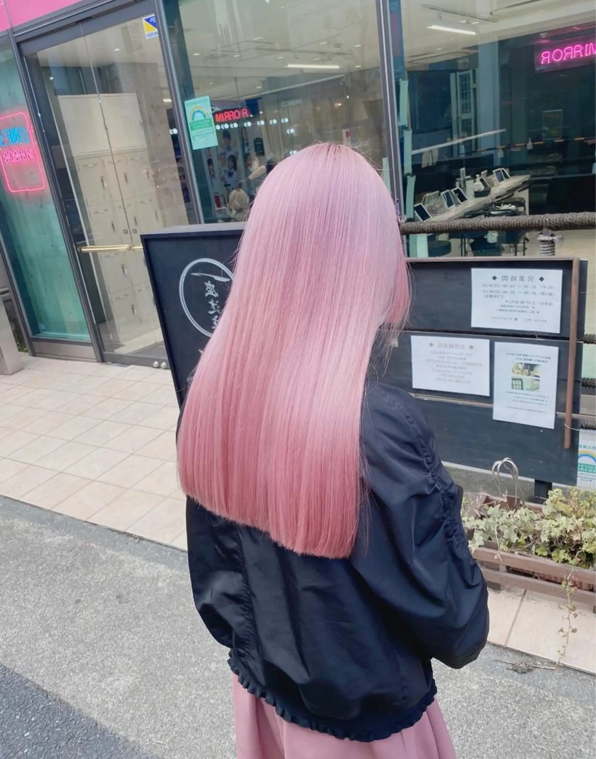 ロング カラー パーマ ヘアアレンジ メンズ キッズ ネイル マツエク・マツパ アイブロウ メンズバレイヤージュ メンズブリーチ メンズハイライト メンズハイトーン メンズインナーカラー ヘアカラー トリートメント ハイトーン/ピンク 💗モモ໒꒱のヘアスタイル