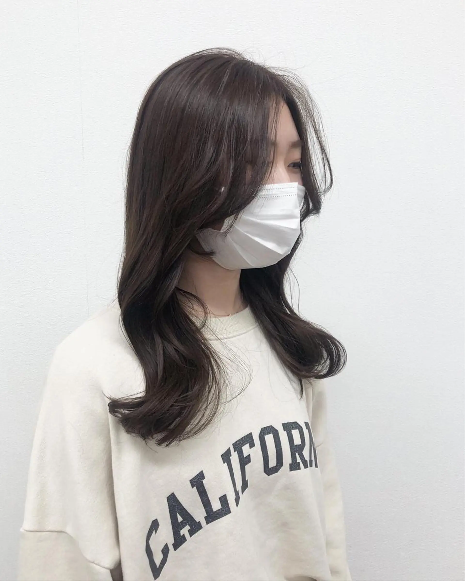 ロング カラー ヘアアレンジ ベージュカラー 髪質改善 ヨシンモリ 韓国風ヘア カット ヘアカラー トリートメント 酸性縮毛矯正🧴韓国 レイヤー/髪質改善のヘアスタイル