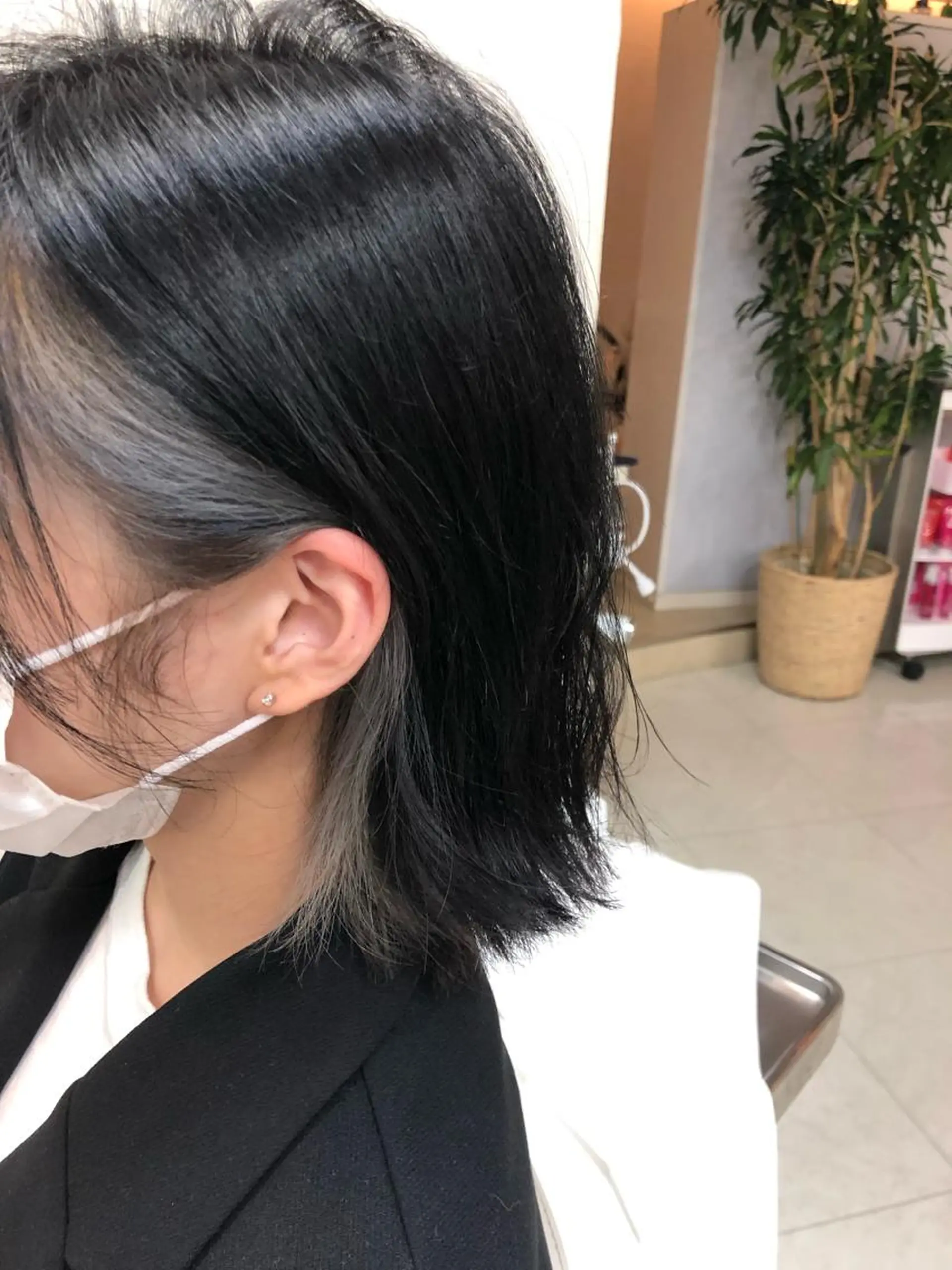 ショート ヘアカラー 阿部 美咲のヘアスタイル