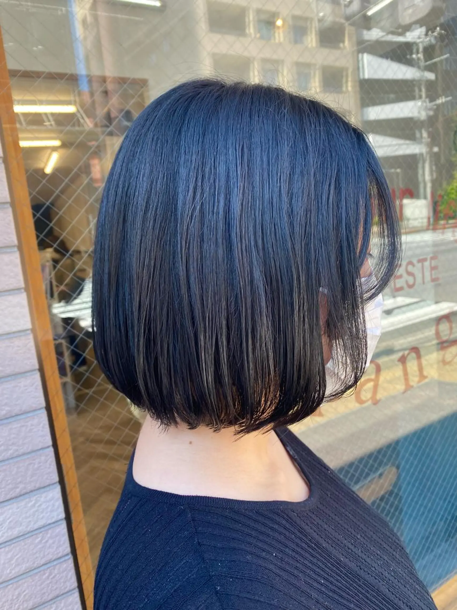 ミディアム カラー 黒髪 ブルーカラー ブルーブラック 学生 ️🫧押上️🫧はな 🫧うる艶パーマのヘアスタイル
