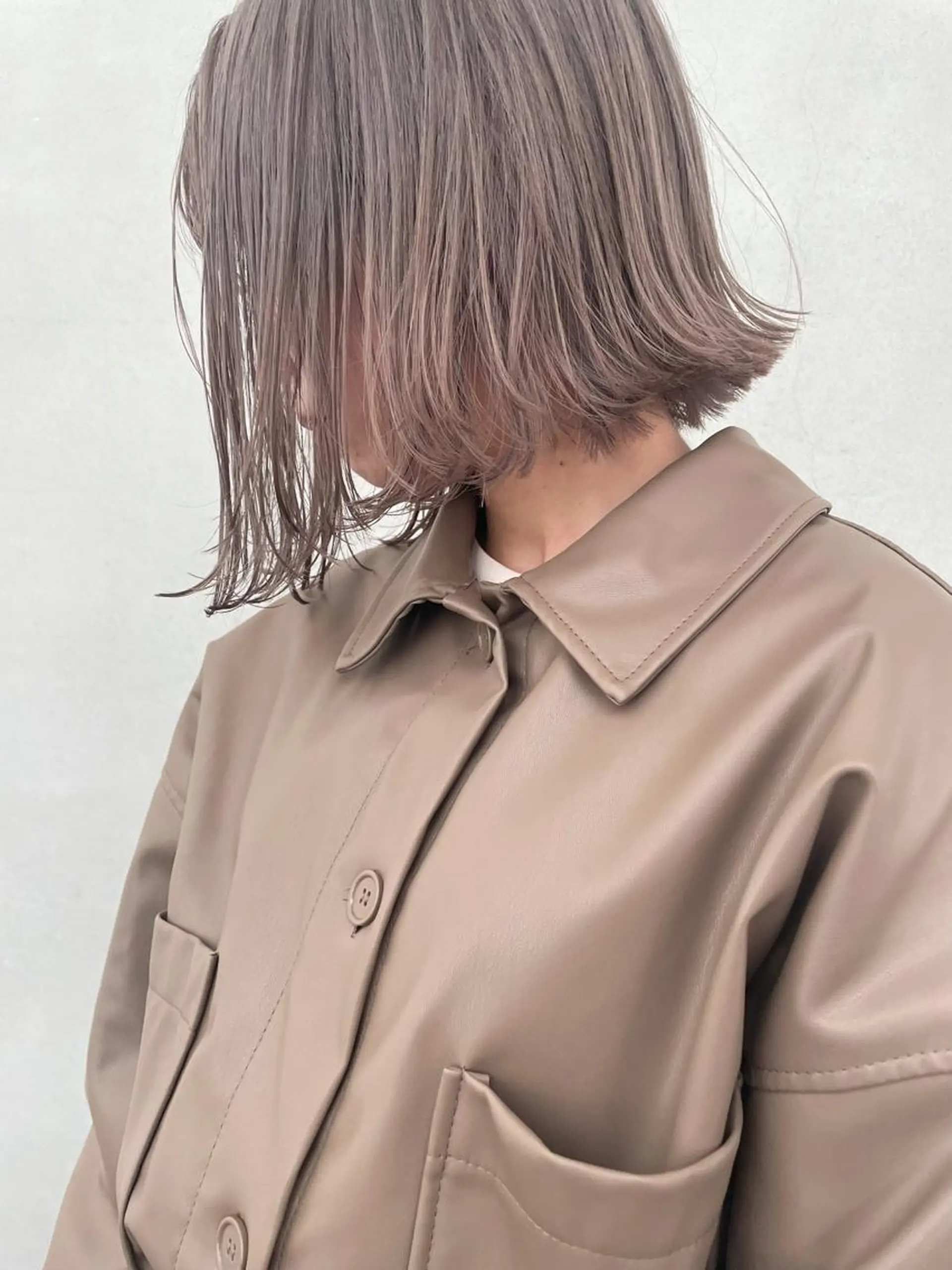 ミディアム miyu ハイトーン/レイヤーのヘアスタイル