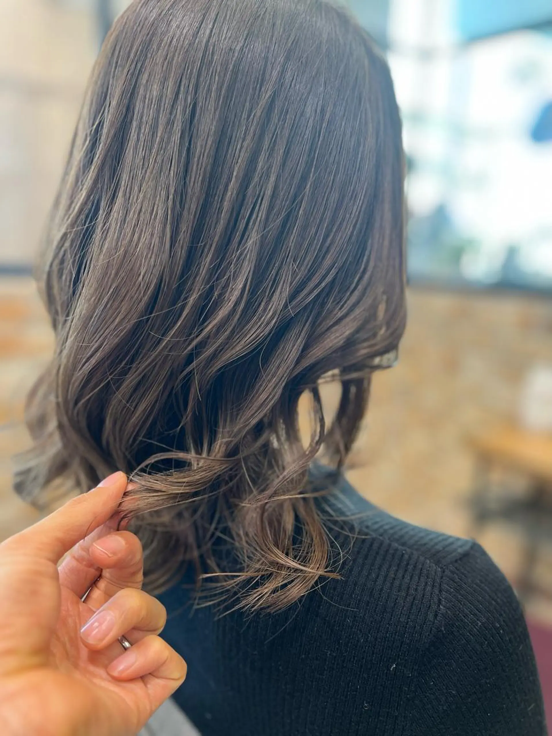 ミディアム カット ヘアカラー トリートメント LucksiMie ginza  明松のヘアスタイル