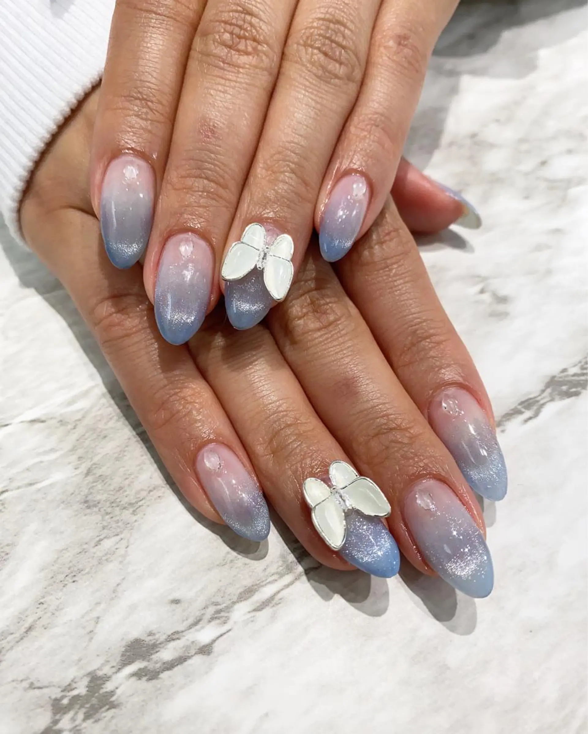 ネイル 氷ネイル・うるうるネイル マグネットネイル ハンドネイル フットネイル ハンドケア nail salon  AlgeTy所属・✴︎:.｡. MAKI.｡.:✴︎のネイルデザイン