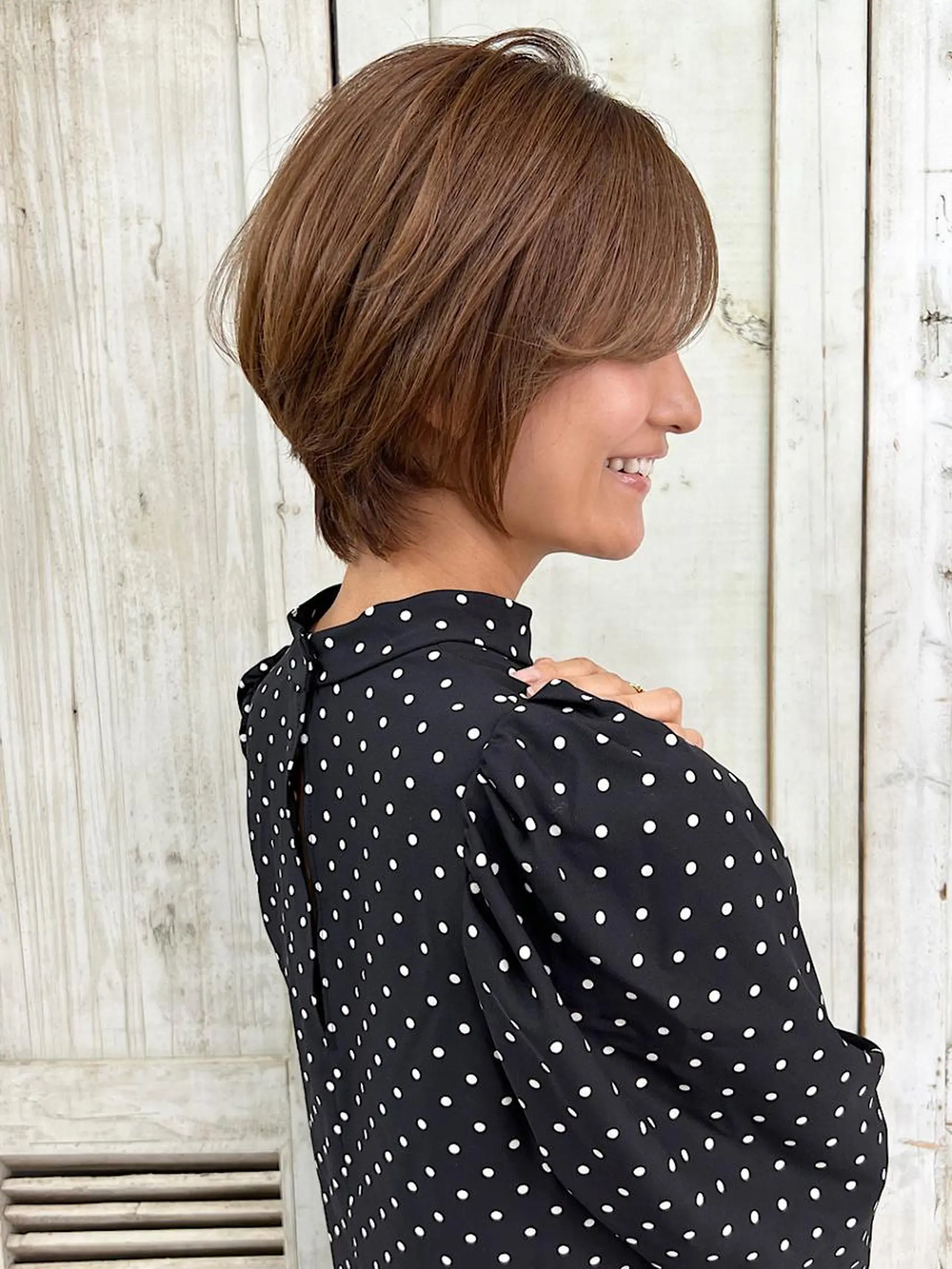 ショート 切りっぱなしボブ ショートボブ ボブ ハイライト シースルーバング バレイヤージュ茅ヶ崎 オオタ カズキのヘアスタイル