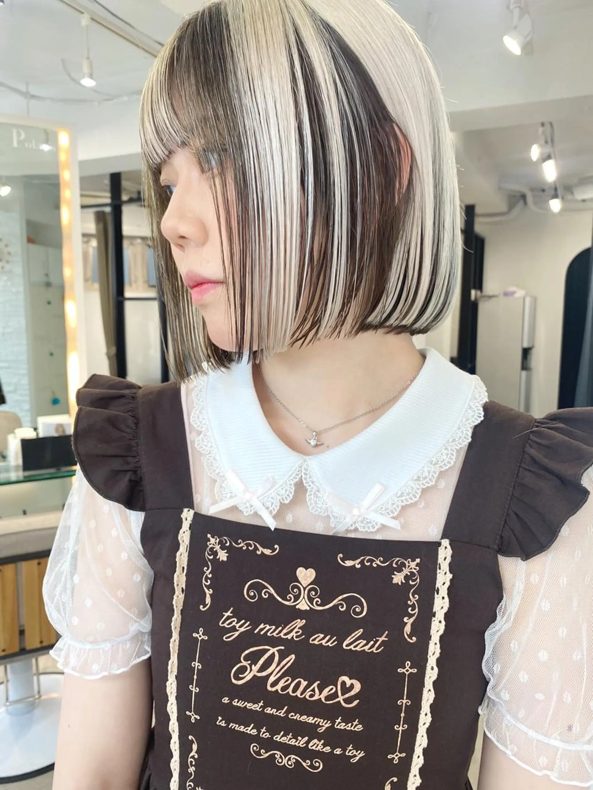 ミディアム カラー nico TOKYO所属・センターパート/ 暖色カラーayuのヘアスタイル