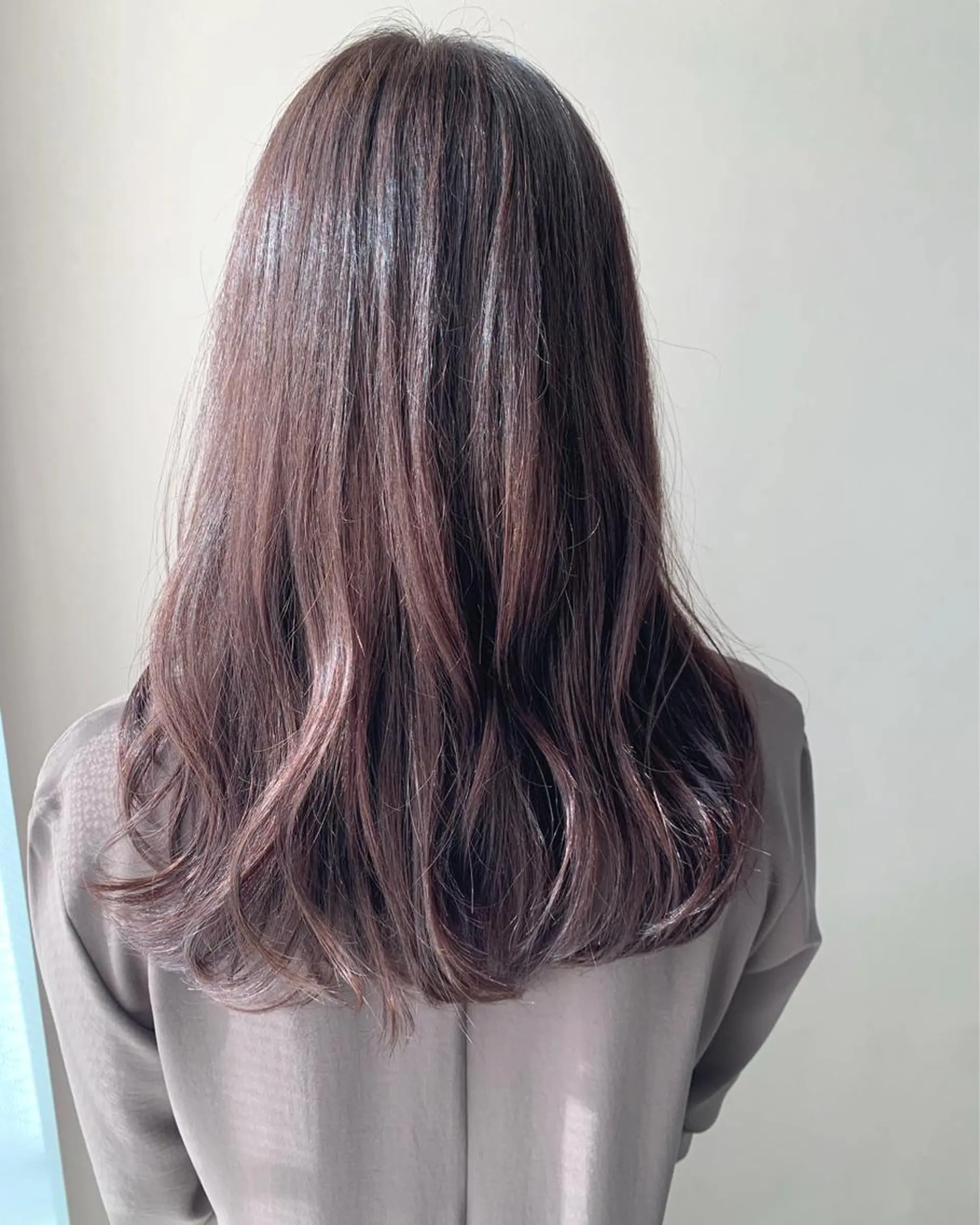 ロング カラー ブリーチ ブラウンカラー ブリーチなしカラー ピンクカラー ピンクブラウン カット ヘアカラー トリートメント hub hair レイヤー/透明感のヘアスタイル
