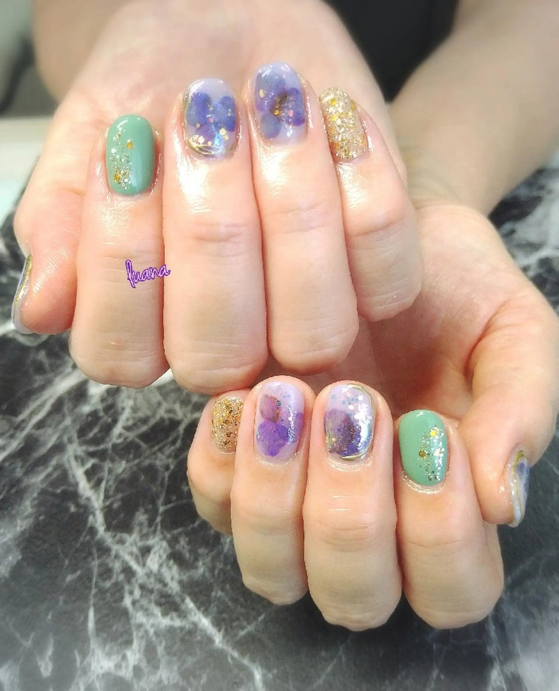 ネイル ハンドネイル LUANA  TAKAHASHIのネイルデザイン