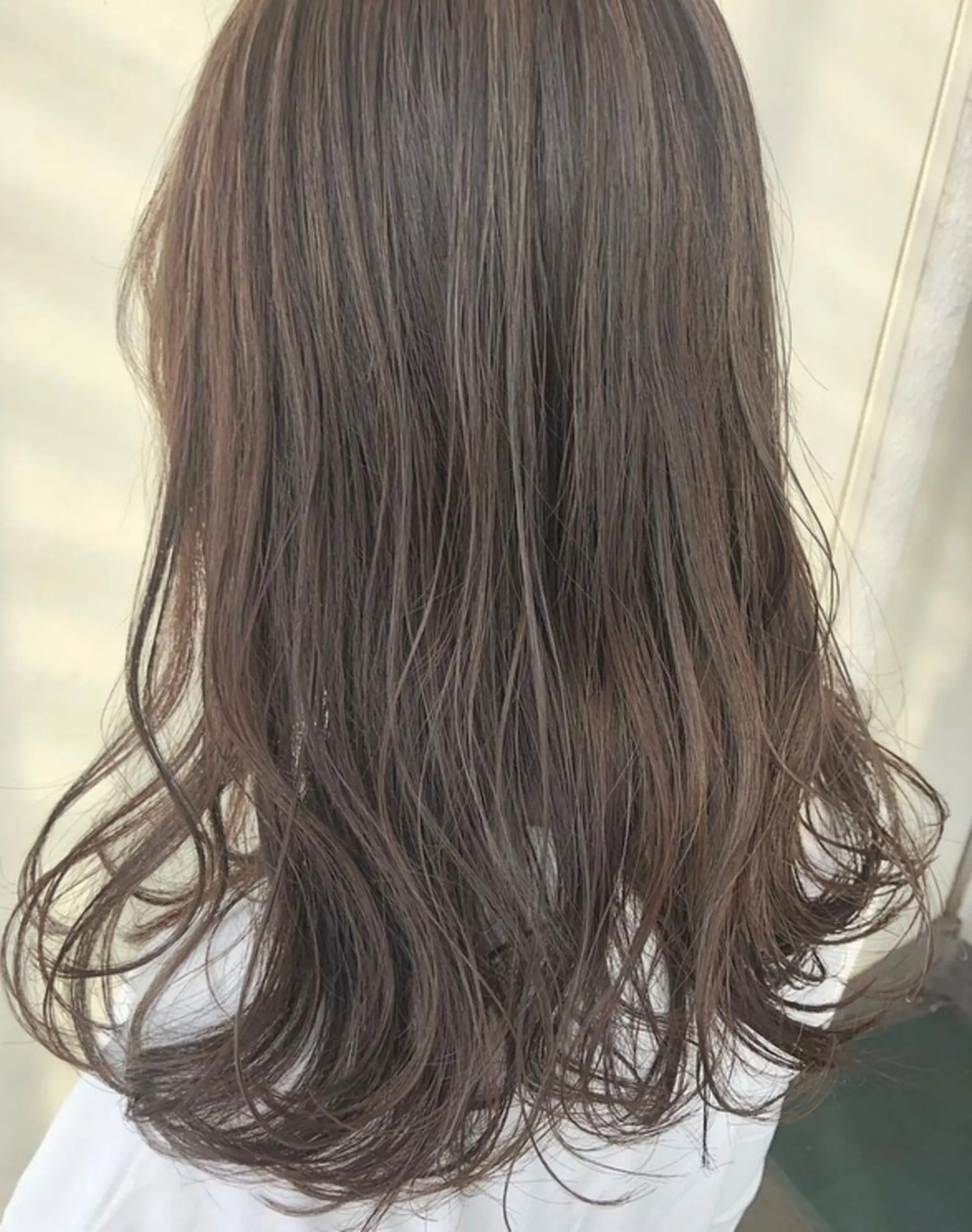ロング カラー ベージュカラー フォギーベージュ ハイライトカラー ハイライト 🌿透明感ヘア 園田　朱梨🌿のヘアスタイル
