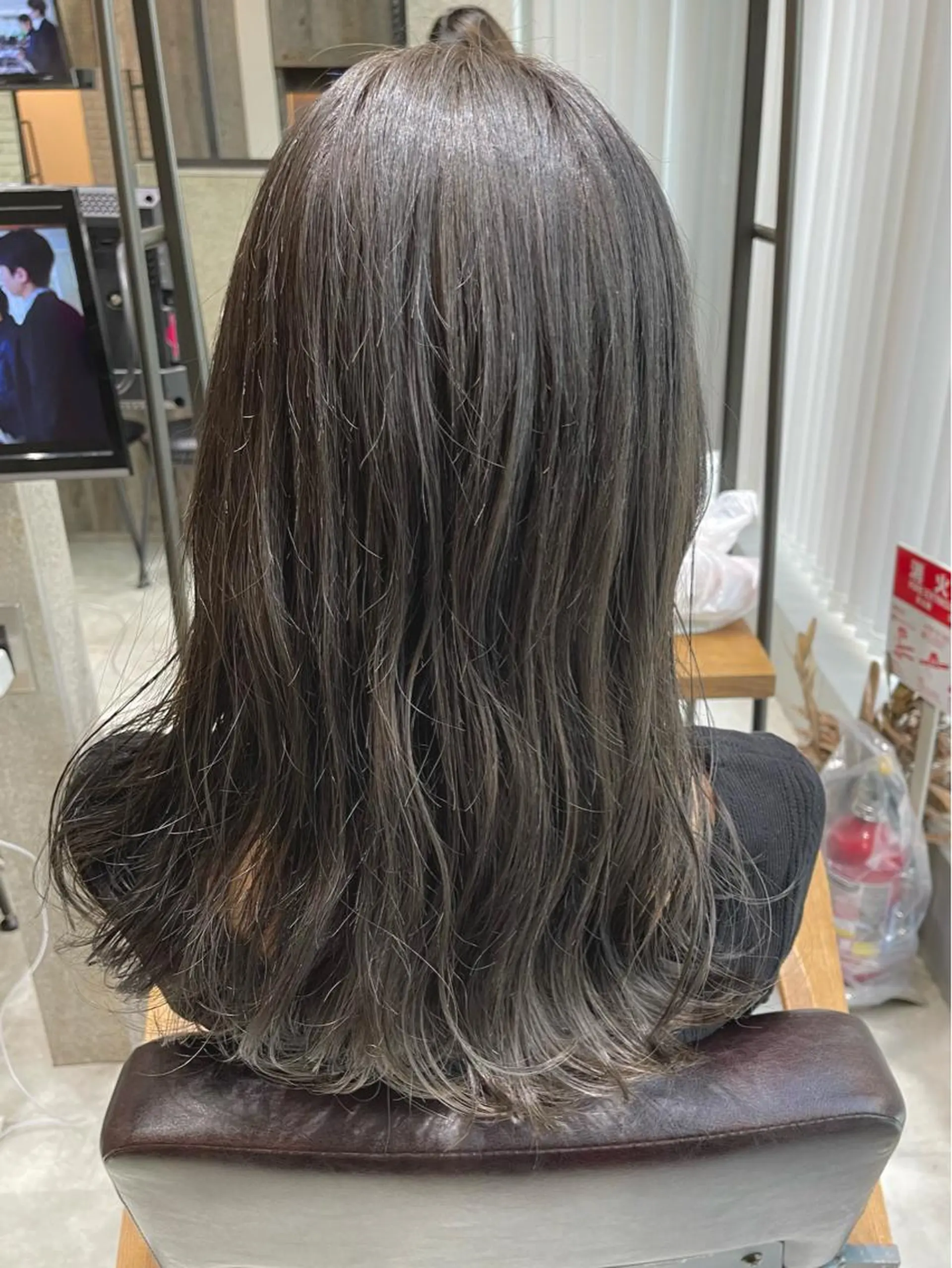 ロング カラー アディクシーカラー グレージュ ヘアカラー トリートメント 🌿ニュアンスヘア 🌿福田沙也加のヘアスタイル
