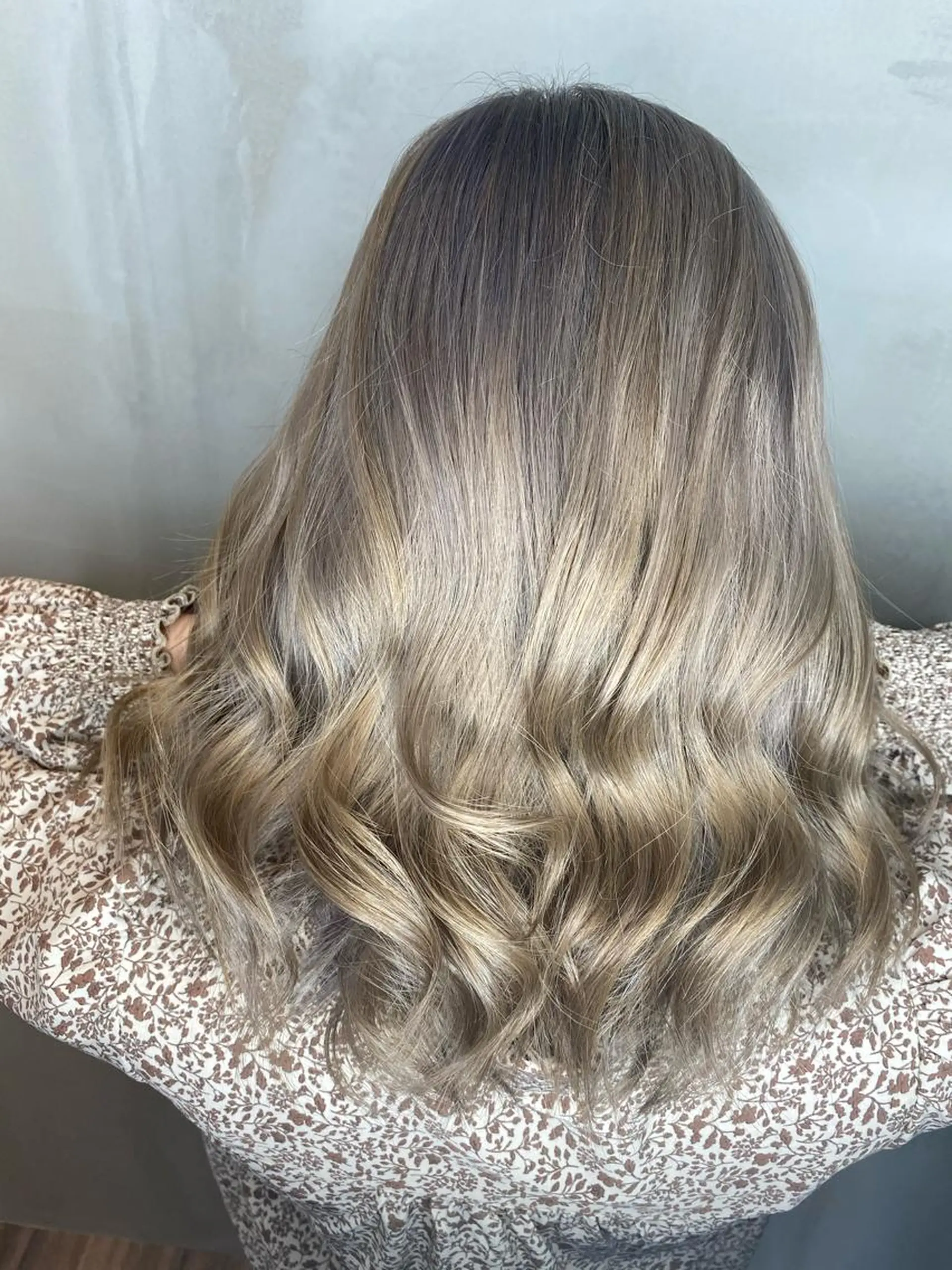 ミディアム カラー ヘアアレンジ カット ヘアカラー トリートメント Belle hair Design青野大貴のヘアスタイル