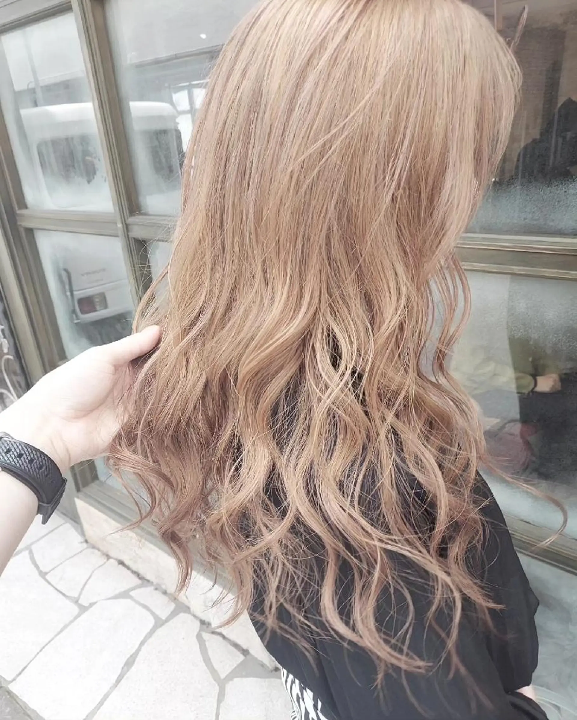 ロング カラー ダブルカラー ヘアカラー トリートメント grow上野御徒町【グロウ】所属・ブリーチ・ハイトーン 特化🎉内山のヘアスタイル