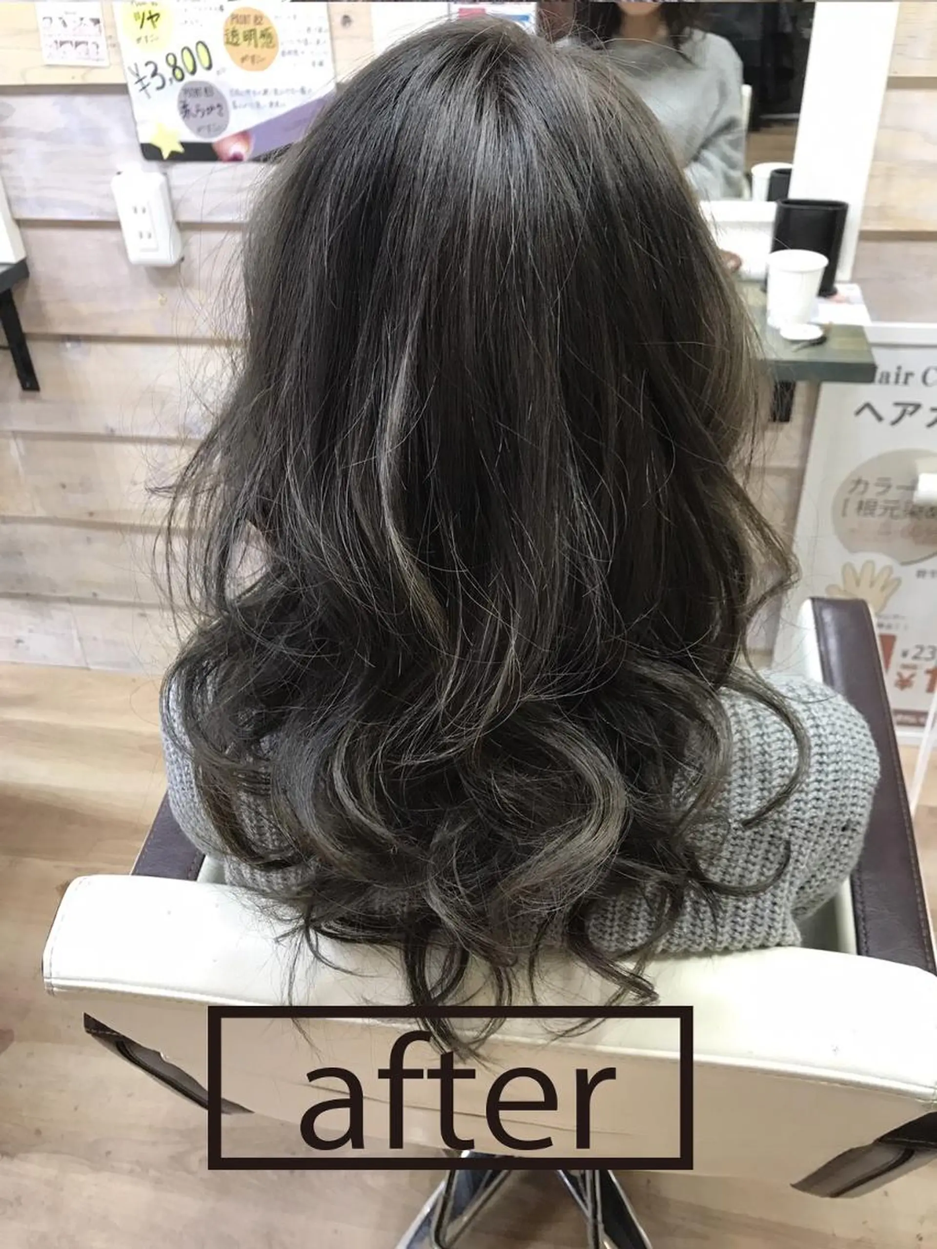 ミディアム 外国人風カラー anyhow academyのヘアスタイル