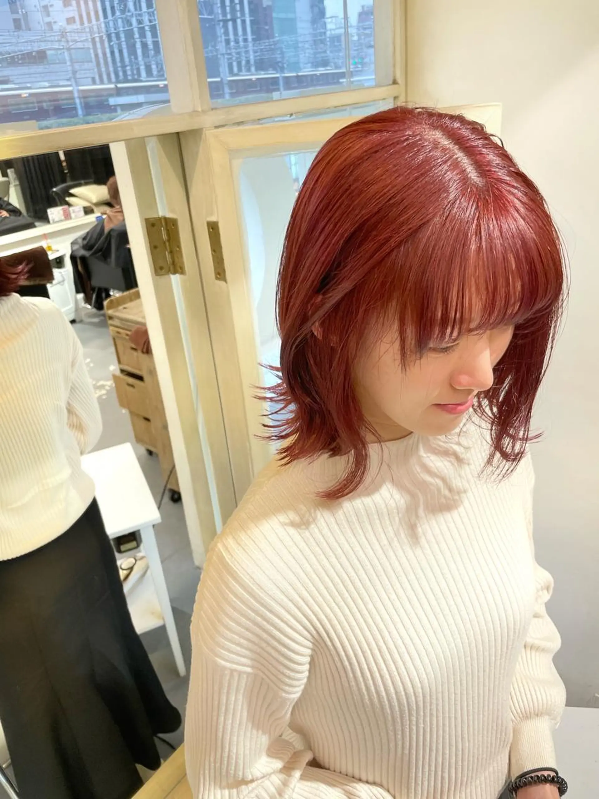 ミディアム カラー ヘアカラー ぱつっとボブ 古家 佑真のヘアスタイル