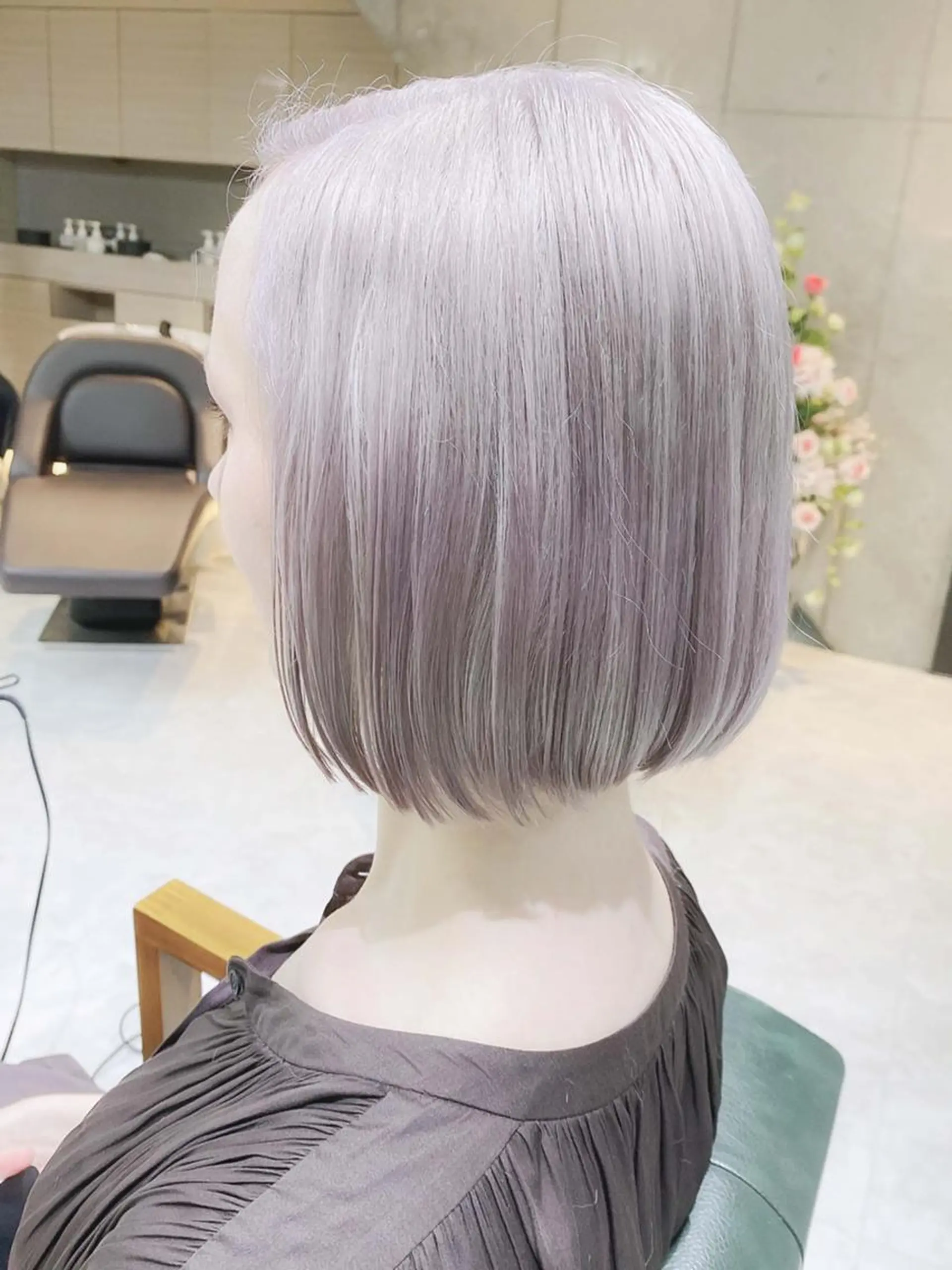 ショート カラー ヘアアレンジ ブリーチ ケアブリーチ 透明感カラー デザインカラー ハイトーンカラー Days 透明感カラーのヘアスタイル