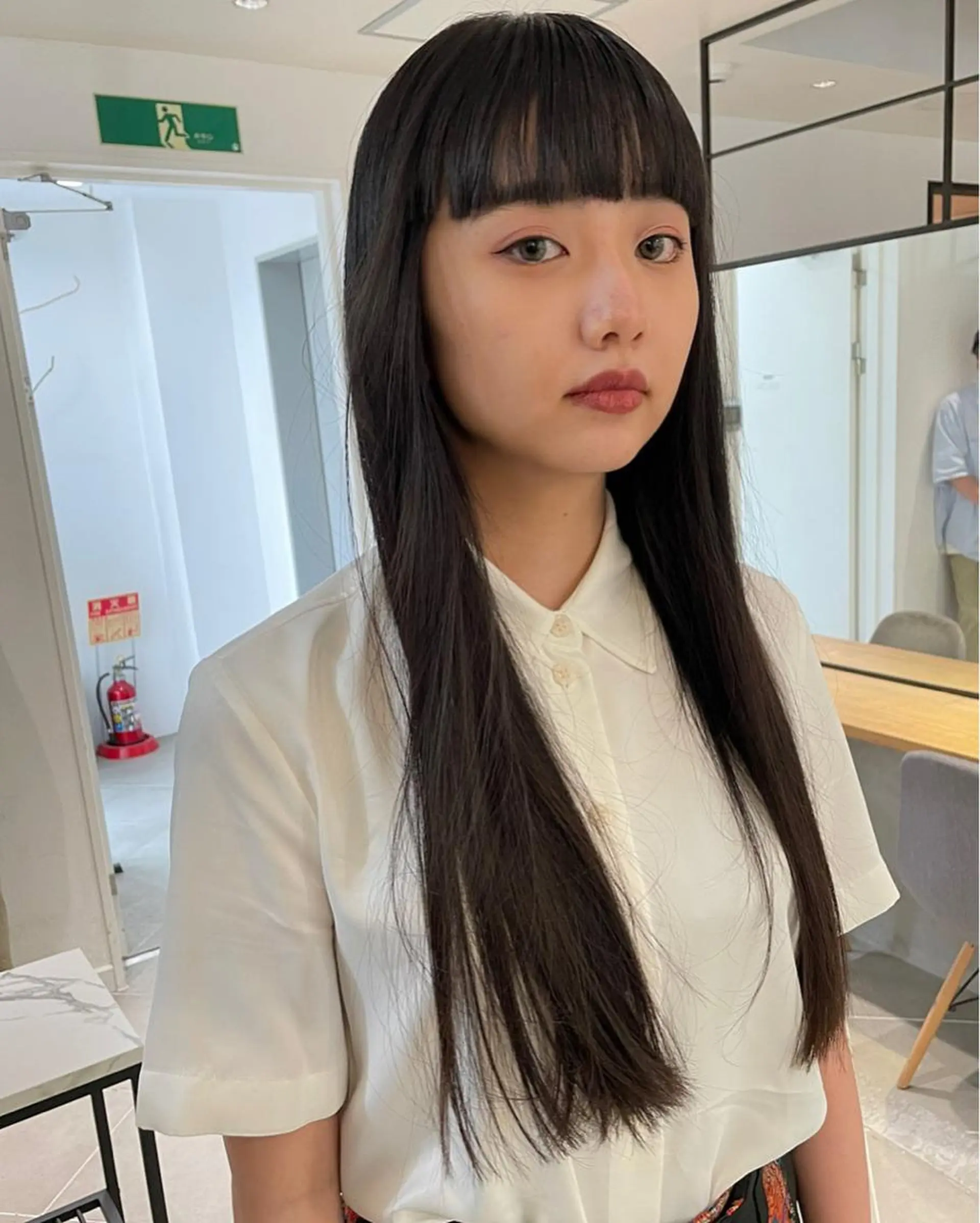 ロング カラー ロング ワイドバング カット ヘアカラー トリートメント Loom.所属・村上雅人 ナチュラルモードのヘアスタイル