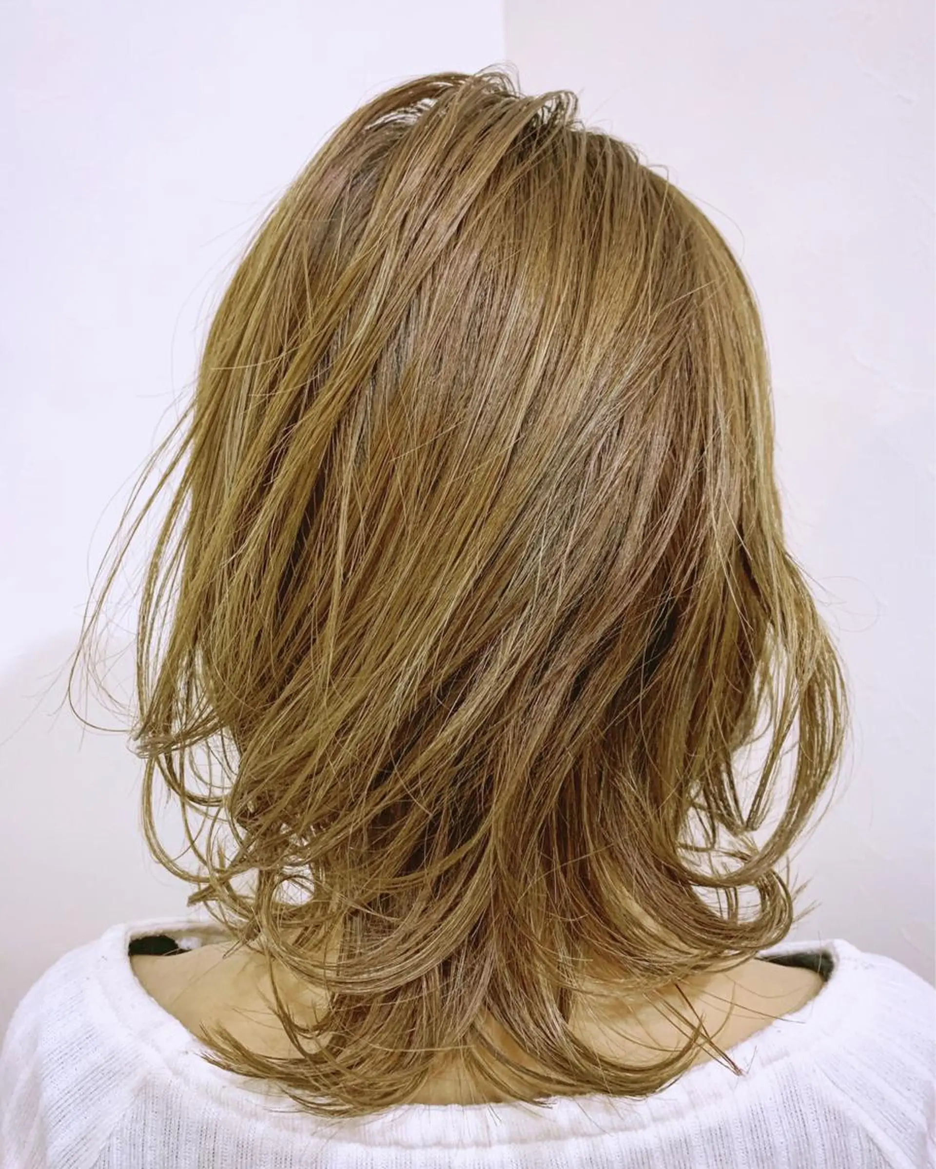 ミディアム カラー ヘアアレンジ カット パーマ Laissez Deux武内のヘアスタイル