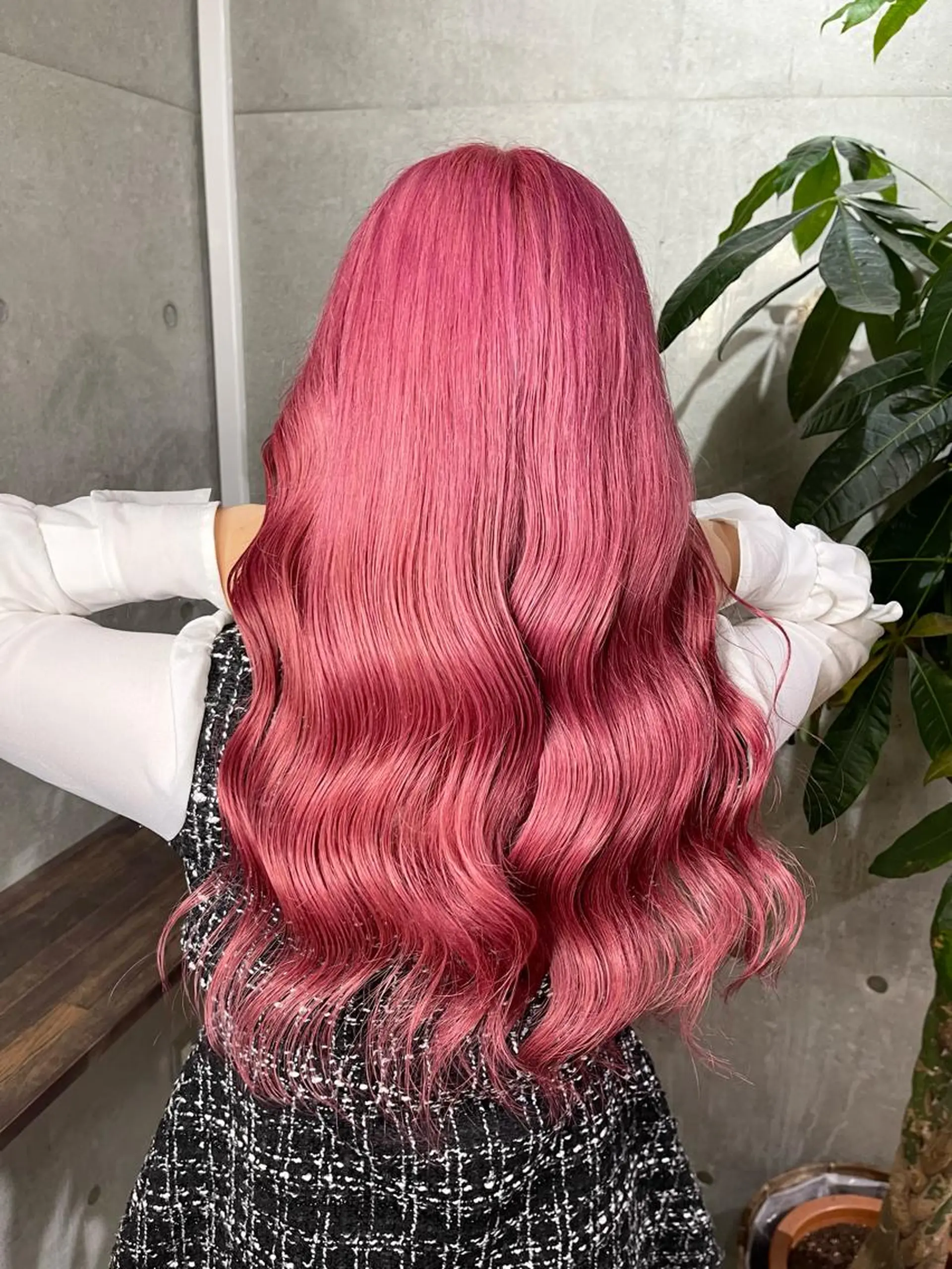 カラー ピンクカラー ヘアカラー トリートメント 名古屋のピンク好き かずくん🦩のヘアスタイル