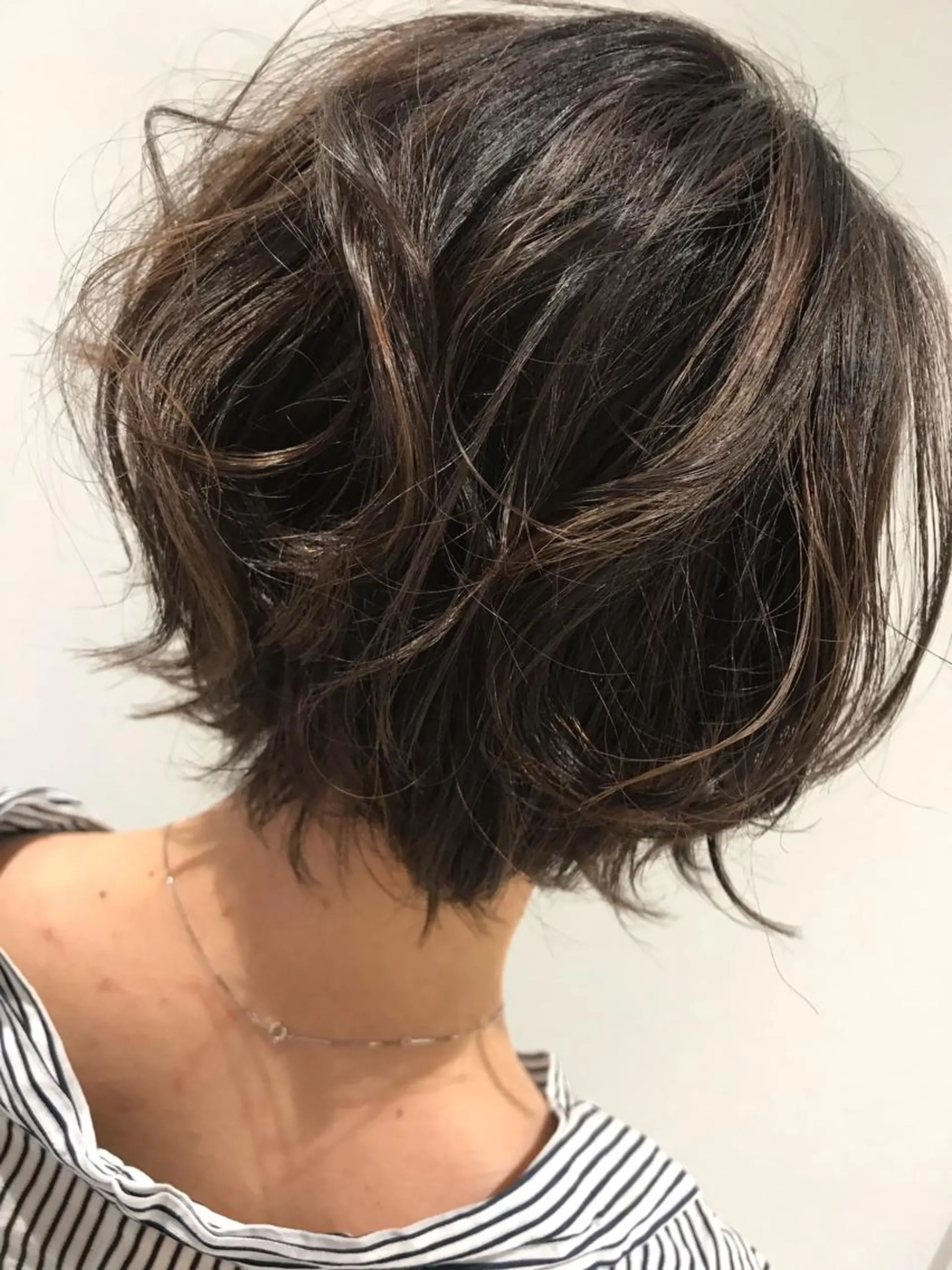 ショート ハイライト 江崎 わか子のヘアスタイル