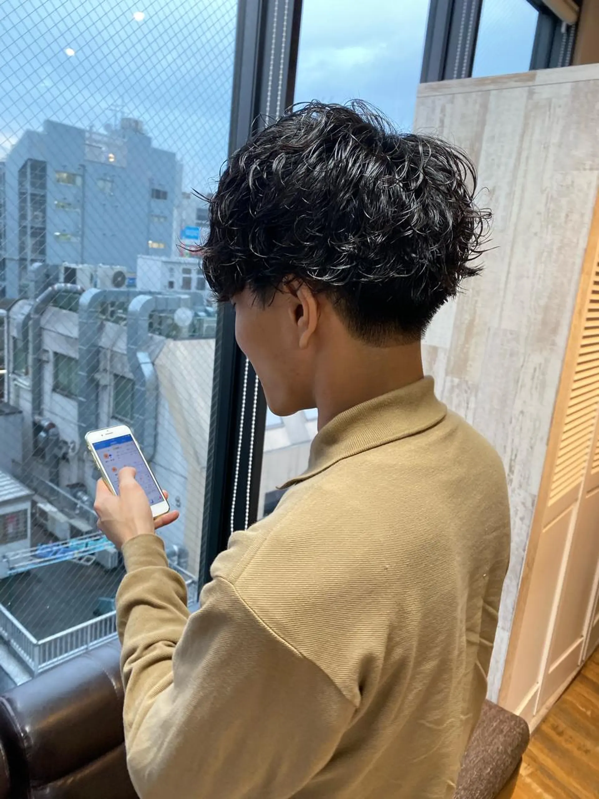 ショート パーマ メンズ カット パーマ トリートメント re naのヘアスタイル