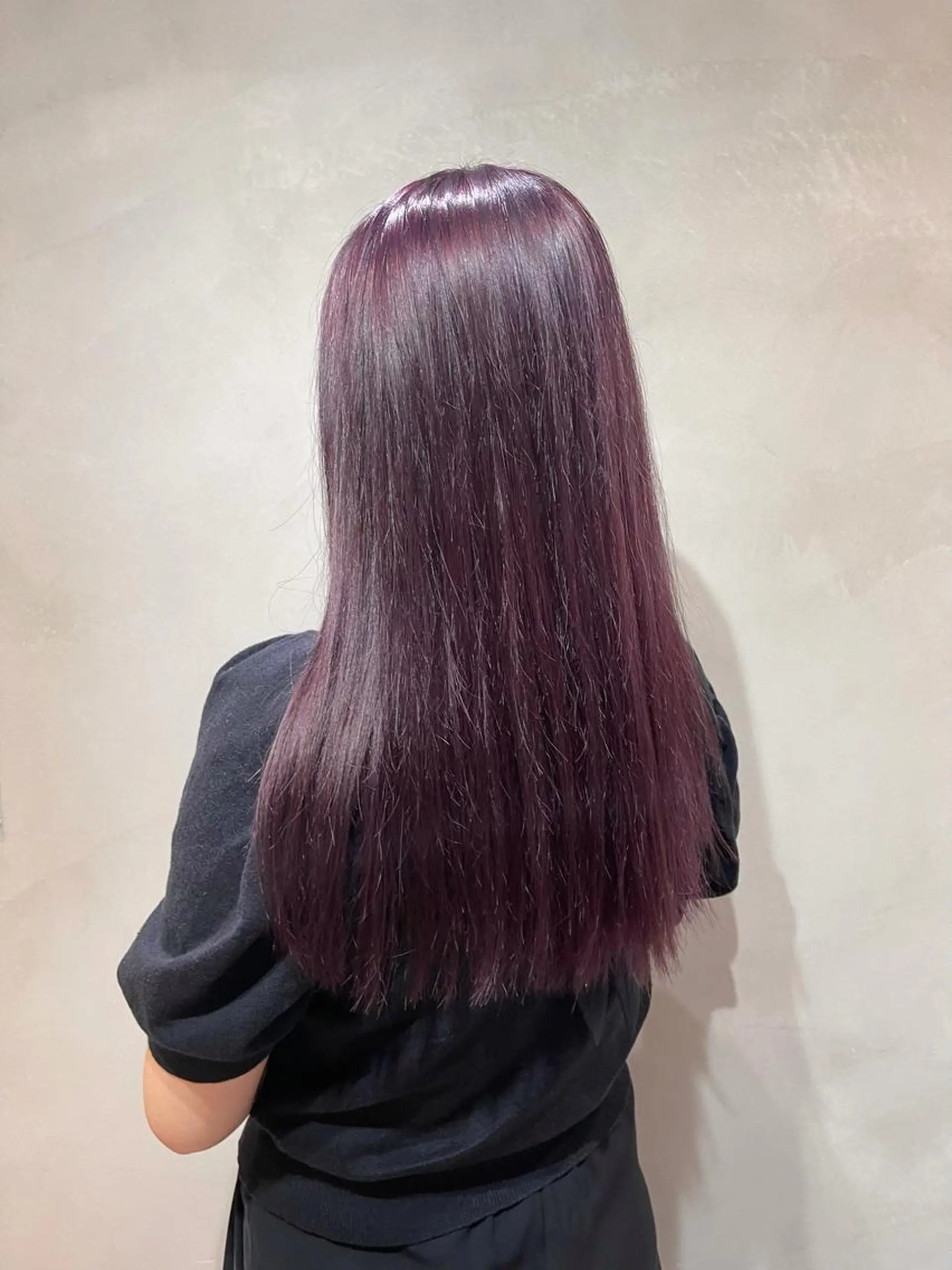 ロング カラー カシス レッドカラー a-o横浜所属・色落ちまでキレイに！ ！女性サロンremiのヘアスタイル