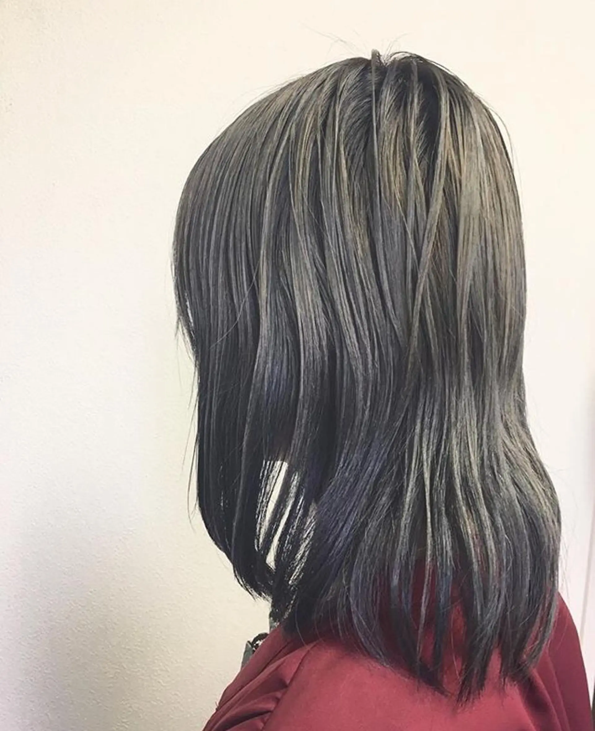 セミロング カラー ヘアアレンジ アッシュ ruearle所属・たつや ・のヘアスタイル