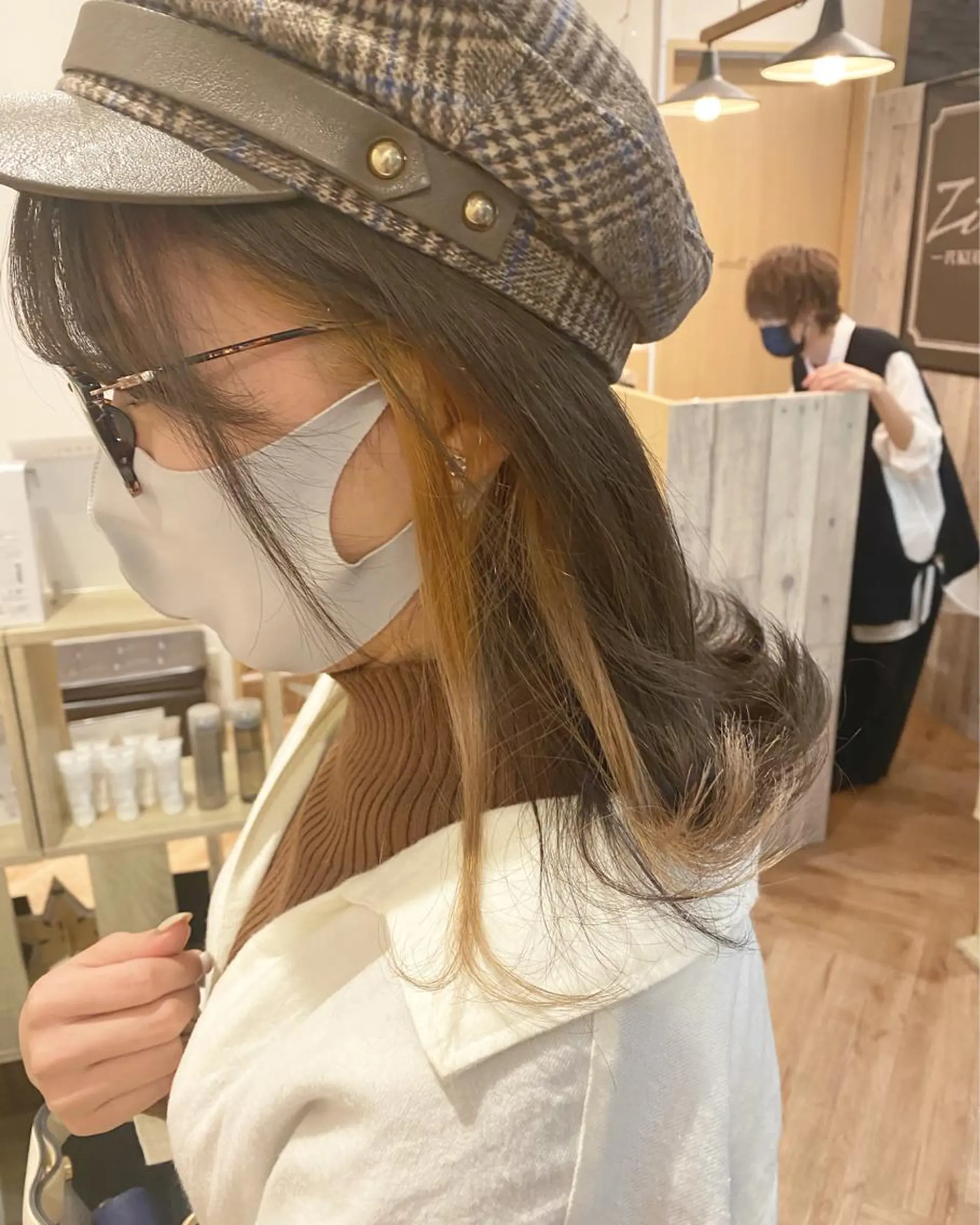 ミディアム カラー 韓国ヘア顔周りカット 艶髪ベージュtamaのヘアスタイル