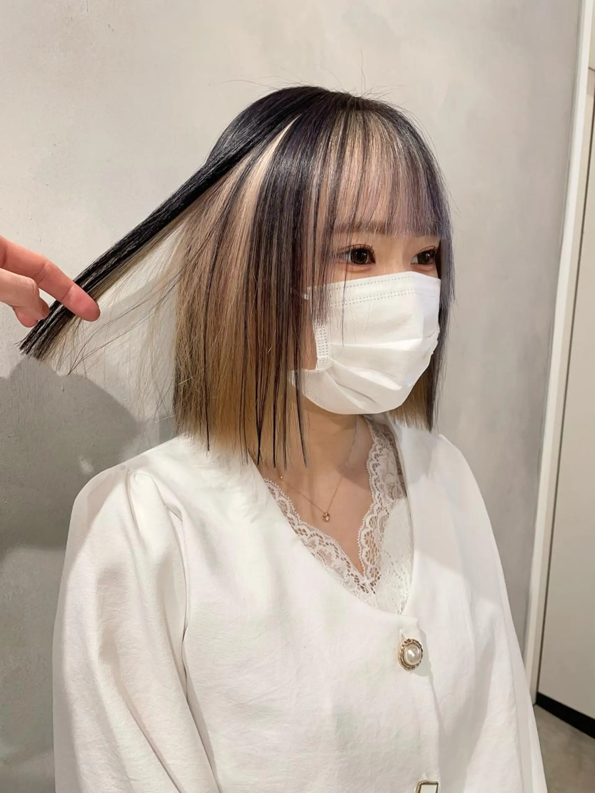 ショート カラー インナーカラー meme原宿所属・ブロンド・ハイトーン ／遠藤将太のヘアスタイル