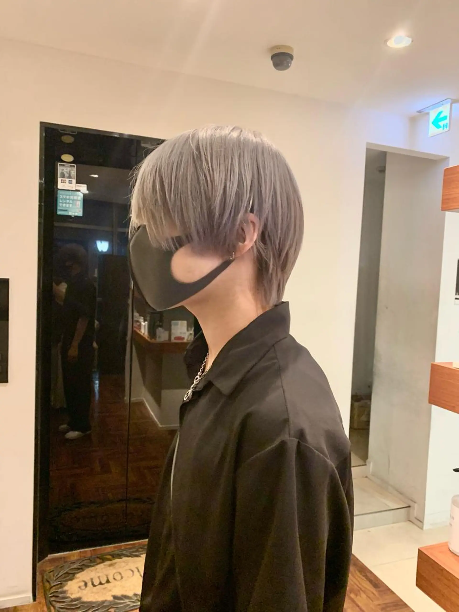 カラー メンズ メンズブリーチ ブリーチ ケアブリーチ シルバー カット ヘアカラー トリートメント カットが上手い 💇‍♂🌸サク🌸のヘアスタイル
